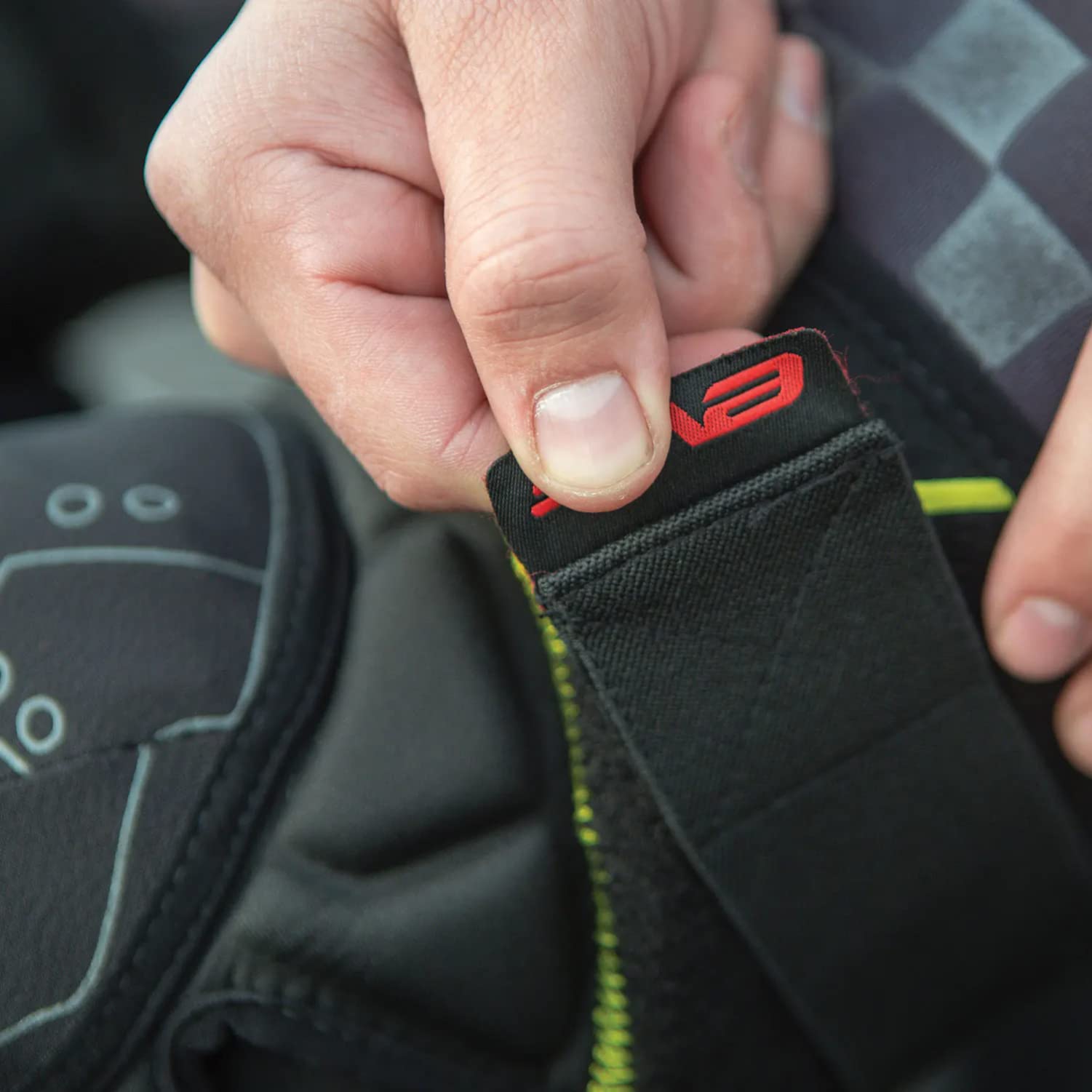 Evs Sports Tp199 Knee / Shin Guard, (Black / Hi-Viz Yellow, Large/X-Large)