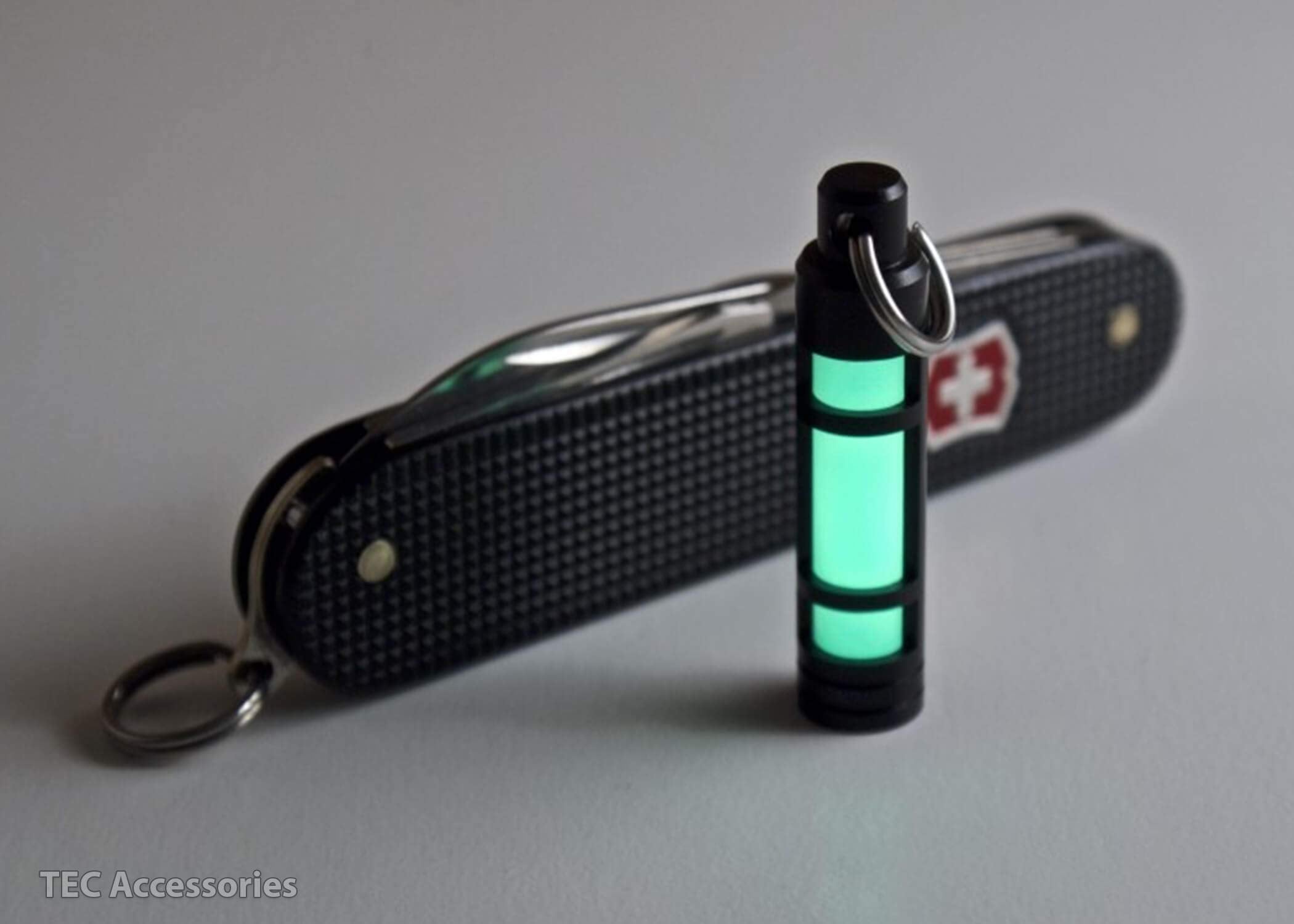 Tec Accessories - Embrite Glow Fob - Anodized Aluminum - Glow In The Dark - Green Embrite Glow Pellet - Keychain Accessories - E