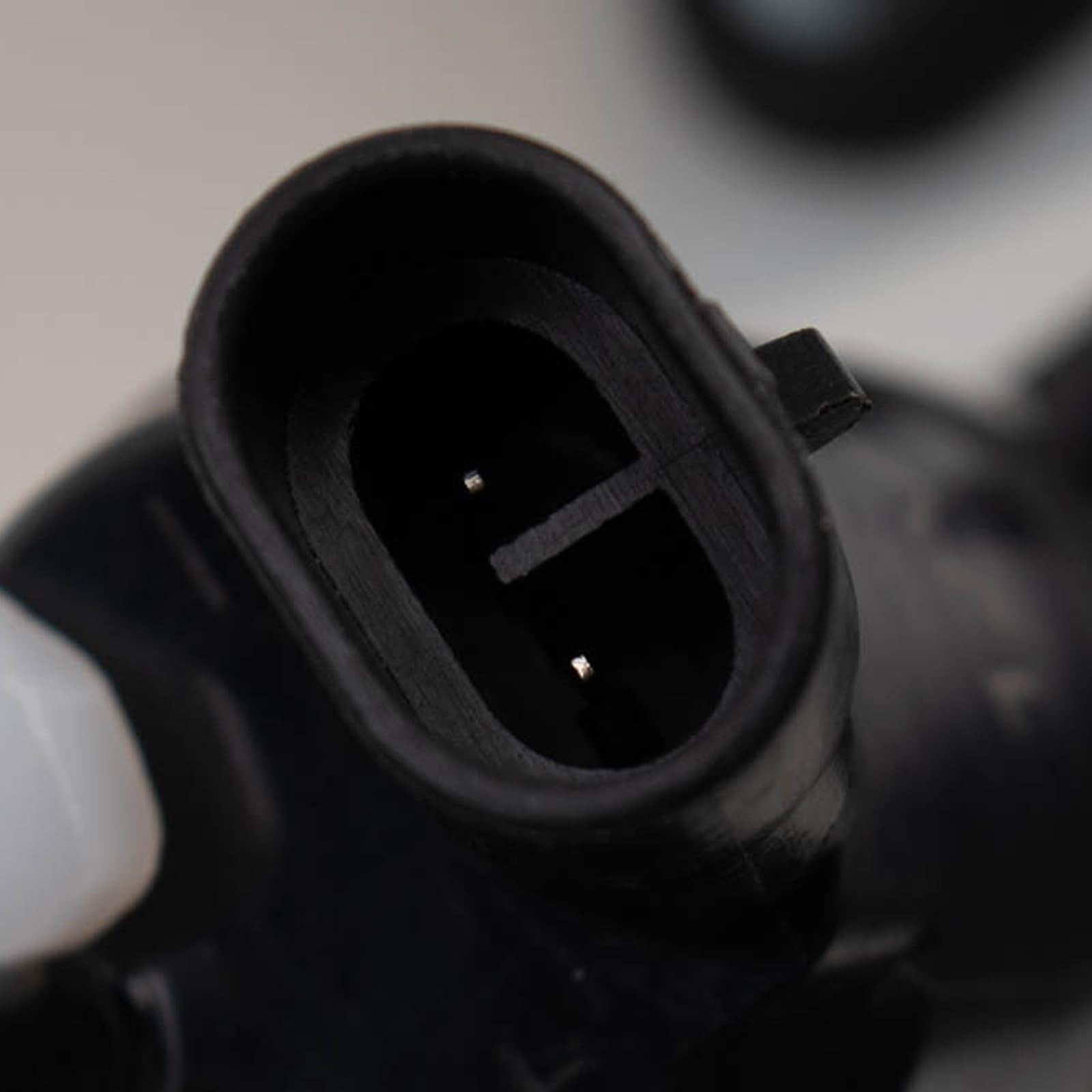 Trq Windshield Washer Reservoir Compatible With 2004-2005 Buick Rainier 2005 Gmc Envoy Gm1288257