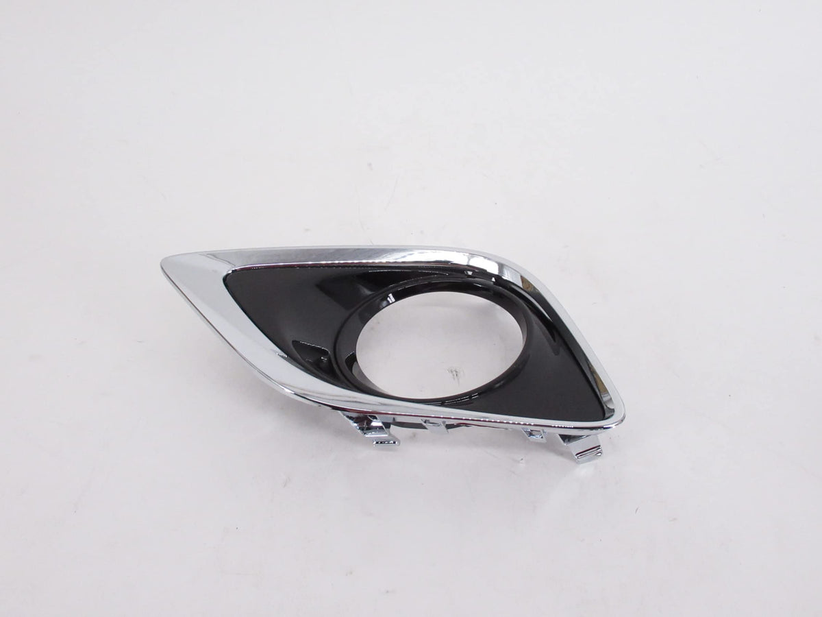 Toyota Bumper Hole Cover - 52030-0T010