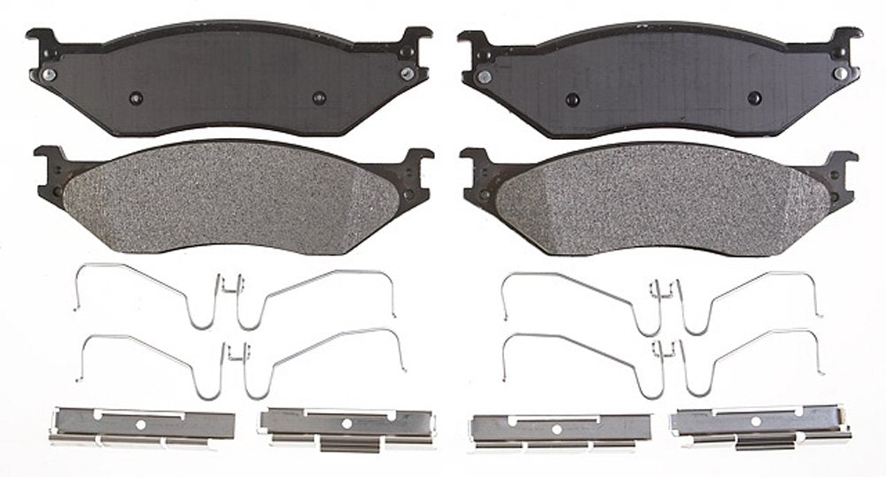 Raybestos Pgd1066M Professional Grade Semi-Metallic Disc Brake Pad Set