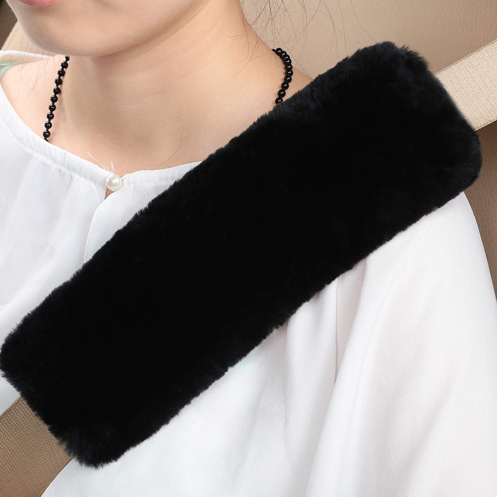 Ogland Genuine Sheepskin Soft Fuzzy Car Seat Belt Cover Pad, Comfy Fluffy Seatbelt Covers For Shoulder Pad Neck Cushion Protector Car Accessories Woman Man Girl(1Pcs/Black)