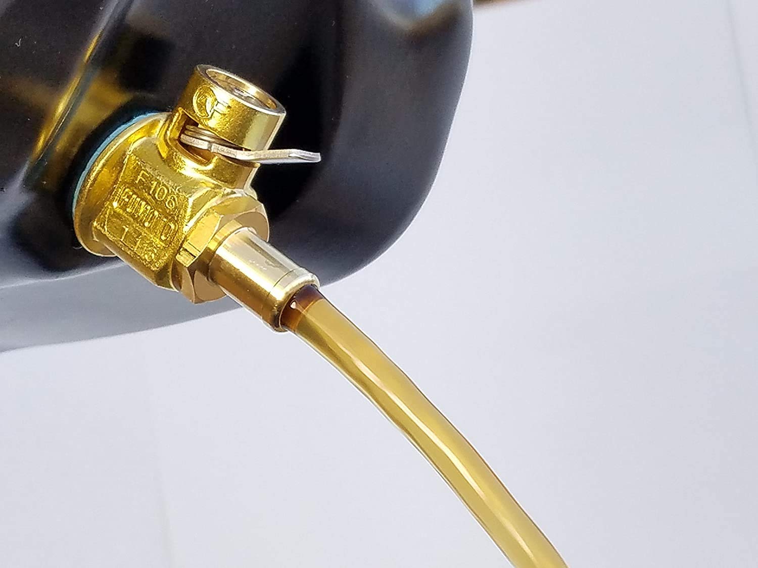 Original Fumoto F103N With Lc-10 Lever Clip Fn-Series Engine Oil Drain Valve, 1 Pack