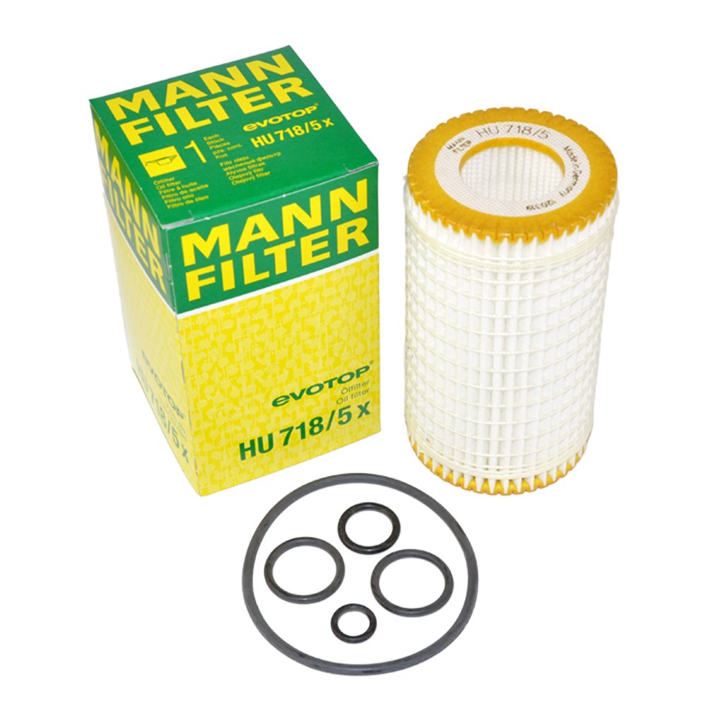 Metal-free oil filter element