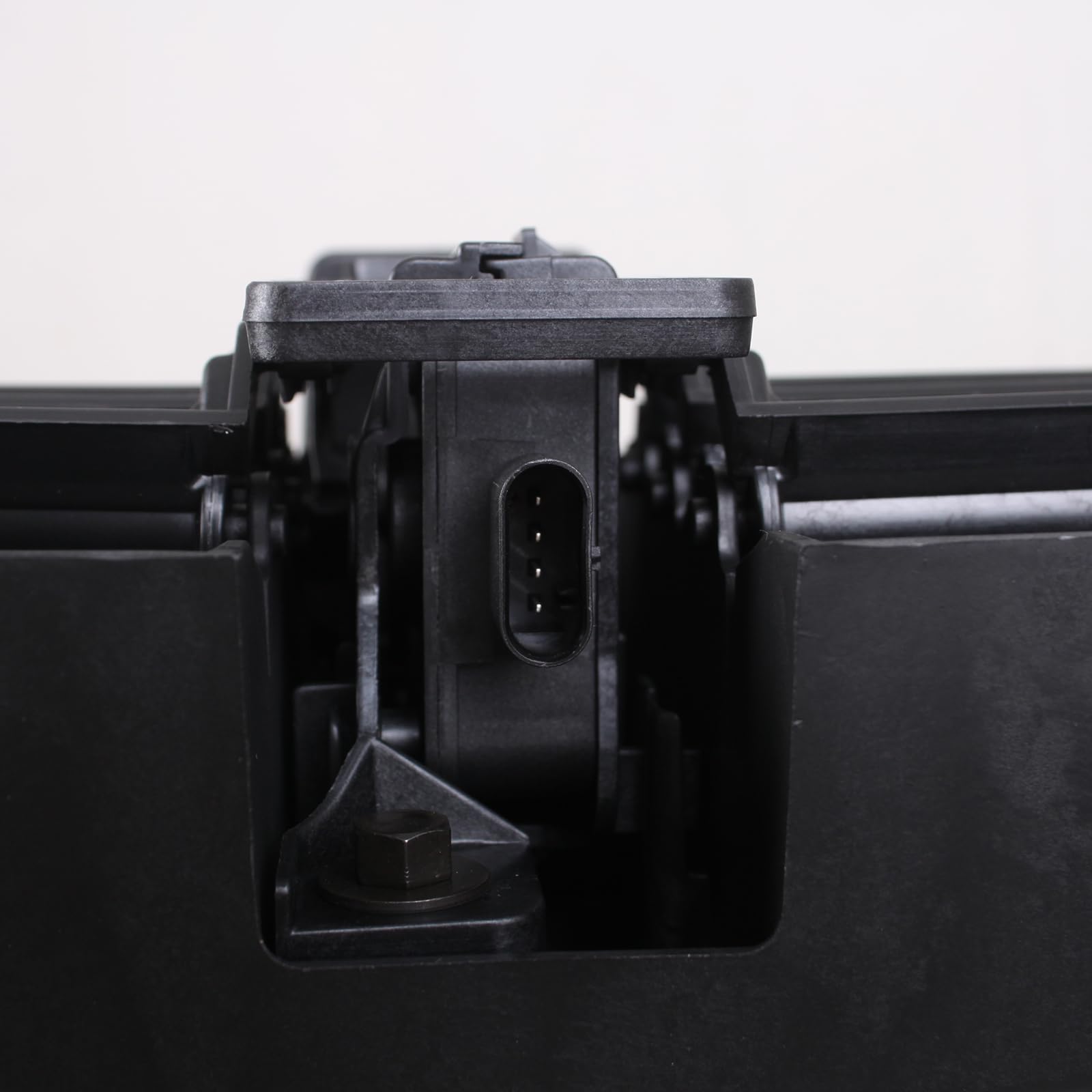 TYG (CAPA CERTIFICATE) Active Grille Shutter For Jeep Cherokee 14-18 Latitude/Latitude Plus/Limited/North/Sport/Overland Models