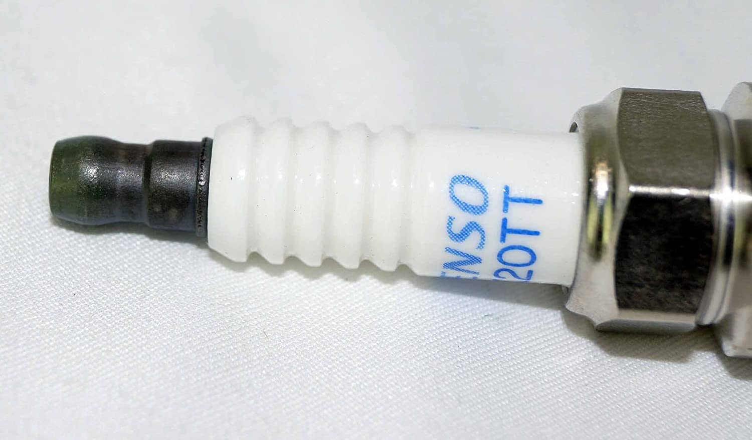 8 Pcsnew -- Denso #4504 Platinum T T Spark Plugs -- Pk20Tt