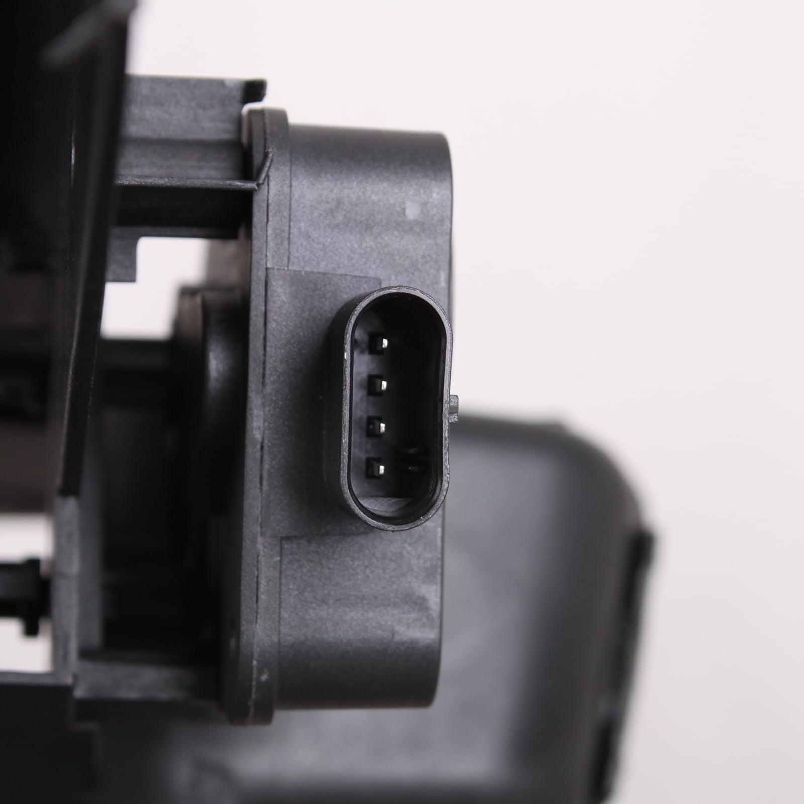 TYG (CAPA CERTIFICATE) Active Grille Shutter For FORD ESCAPE 13'-16' 2.5L/ Escape 14'-16' 1.6T CJ5Z-8475C FO1206102 w/Motor