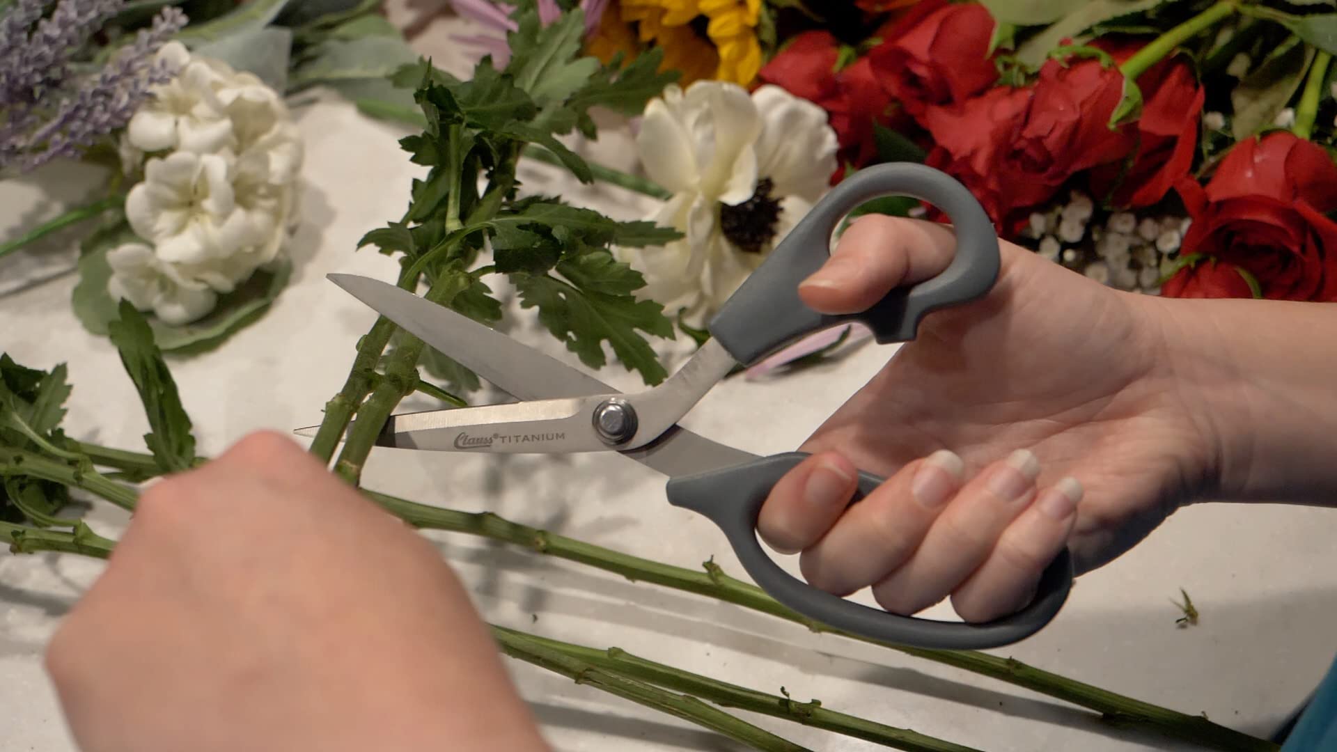 Clauss 18081 8-Inch Bent Titanium Bonded Adjustable Tension Shears With Extra Large Ultraflex Handles, Grey