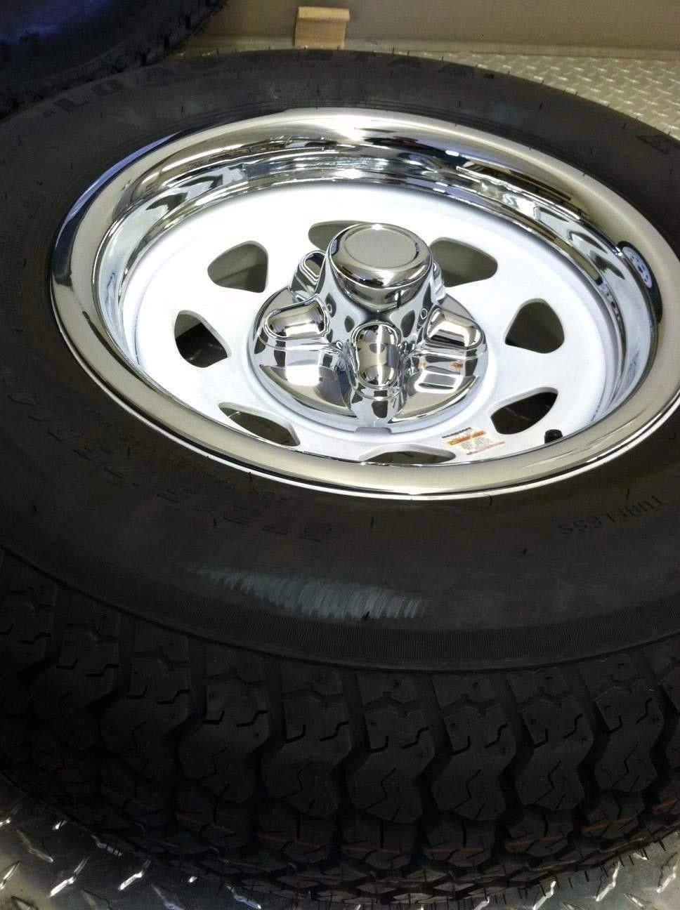 Set Of 4 - Phoenix Qt765Chn-X4, Eight 13/16'' Lug Nuts On 6.5'' Bc, 16'' Wheel Abs Chrome Plated Hub Cover, Hub Cap For 16'' Tra