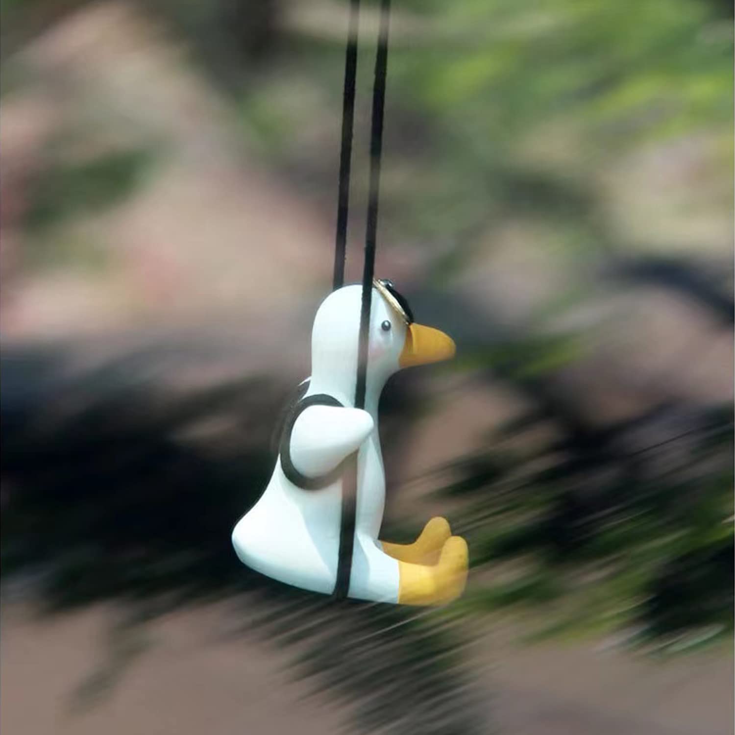 Swinging Duck Car Hanging Ornament, Cute Car Hanging Accessories For Rear View Mirror, Car Pendant Swinging Sunglasses Duck Hang