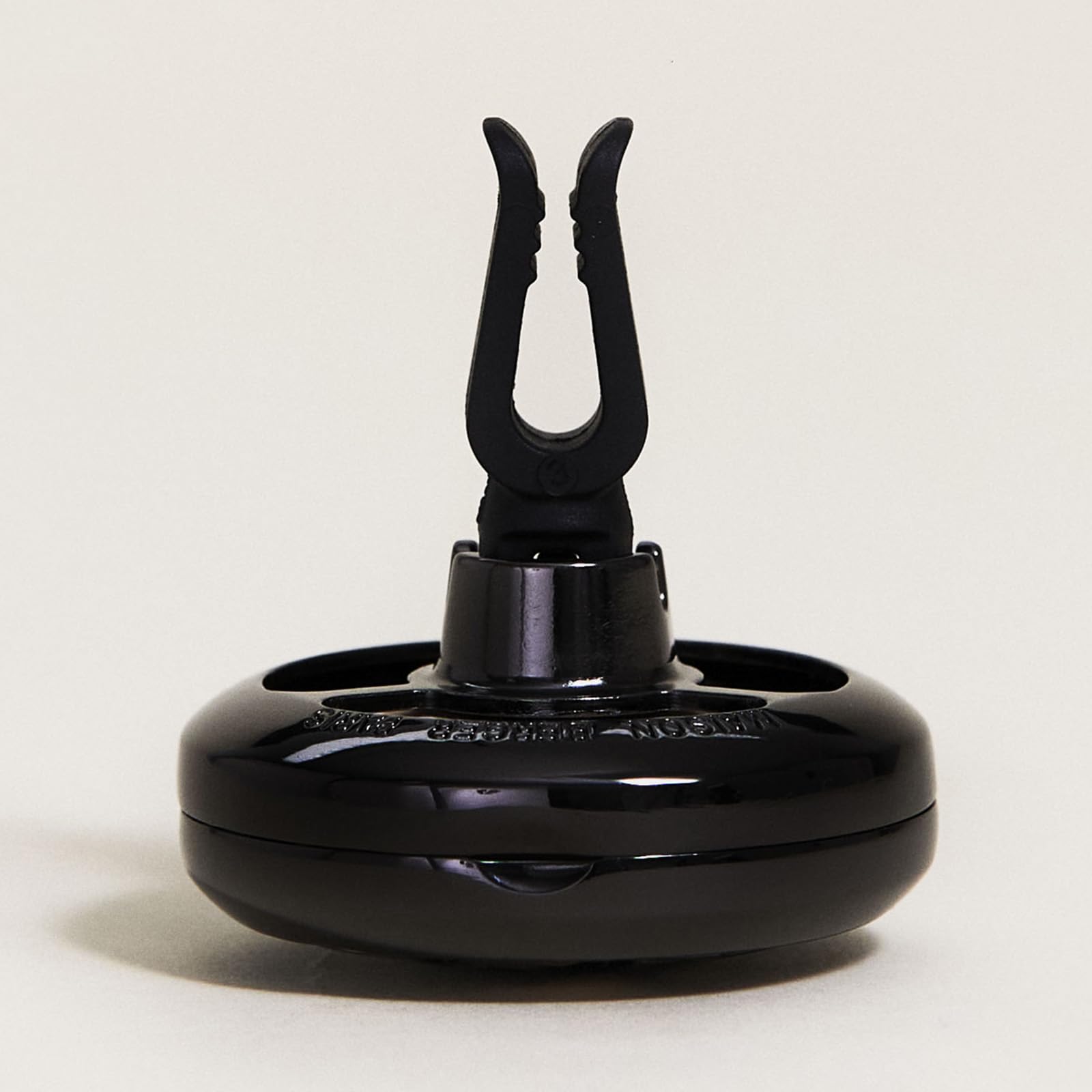 Maison Berger - Refillable Car Air Freshener Vent Clip Diffuser Set - 1.75'' Diameter X 1.25'' Depth - Made In France (Gun Metal