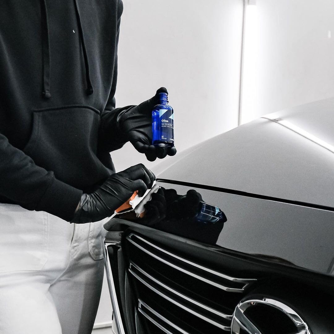 Carpro Gliss Original - 30Ml Kit - Ceramic Coating For Cars - Hyper Smooth Hydrophobic Nano Top-Coat With Microfiber Applicators