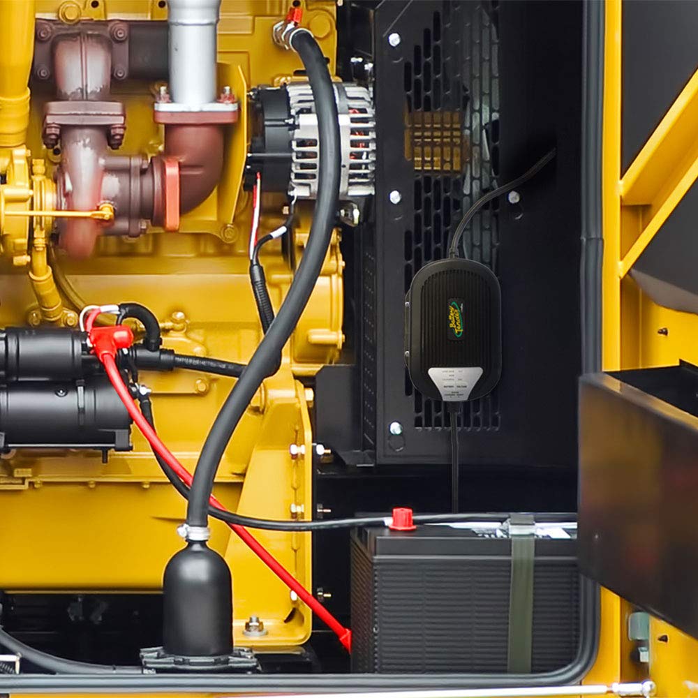 Battery Tender 5 AMP Selectable 12V / 24V Battery Charger and Maintainer - Switchable 5 AMP / 2.5 AMP Onboard Marine for Boat Watercraft - Screw Mountable Heavy Duty Weather Resistant - 022-0258-DL-WH