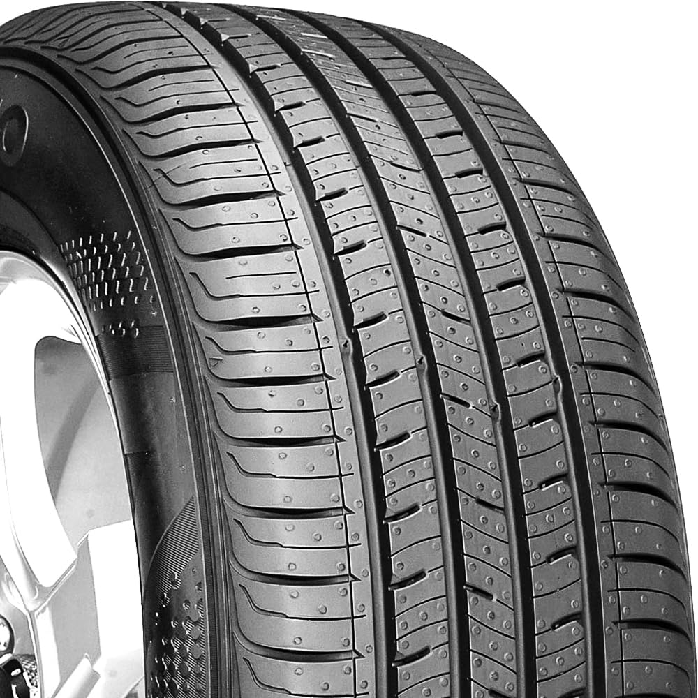 Kumho Solus Ta31 All-Season Tire - 225/55R17 97V