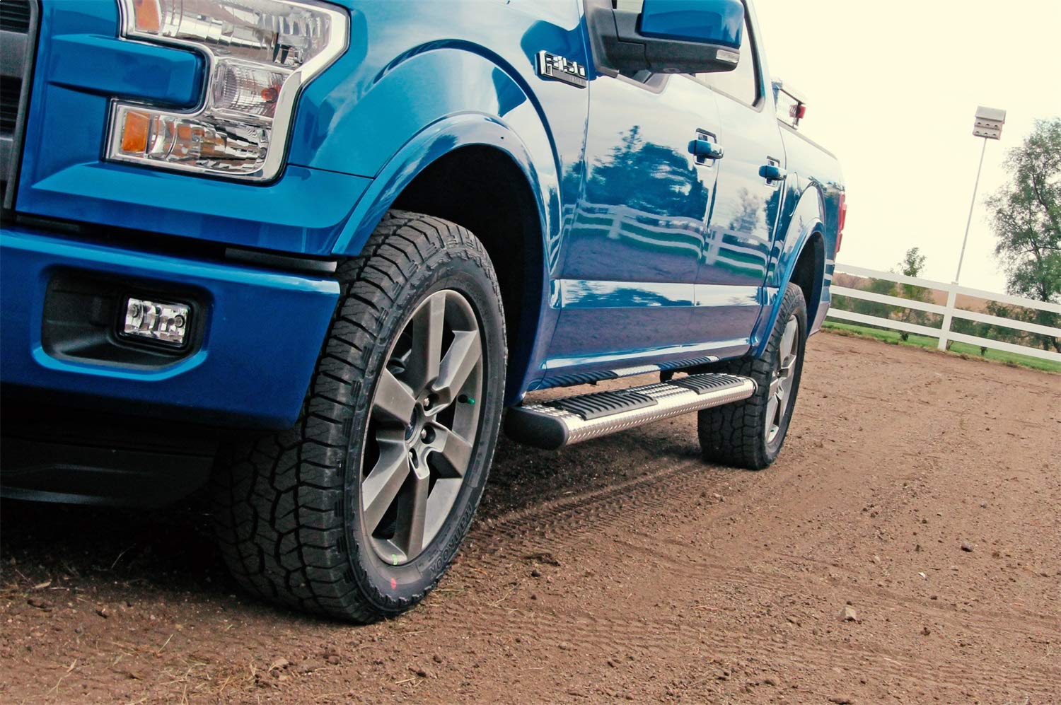 Dee Zee DZ16401 6&quot; Oval Black-Tread Side Steps