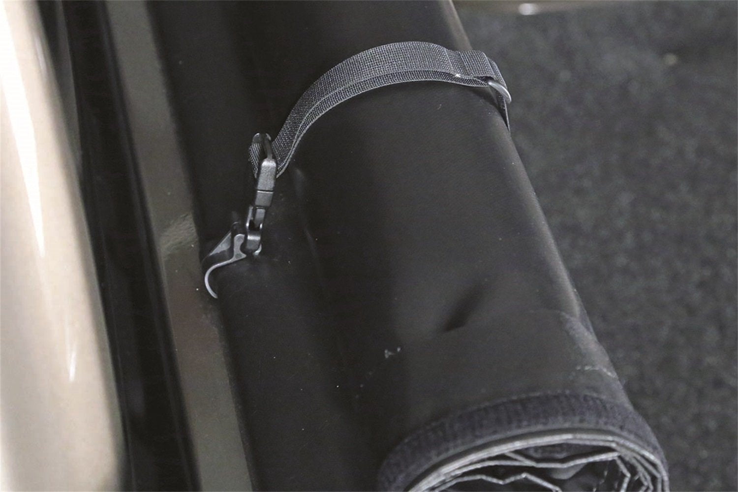 Access 11269 Original 06-09 Ford Mark Lt 5Ft 6In Bed Roll-Up Cover