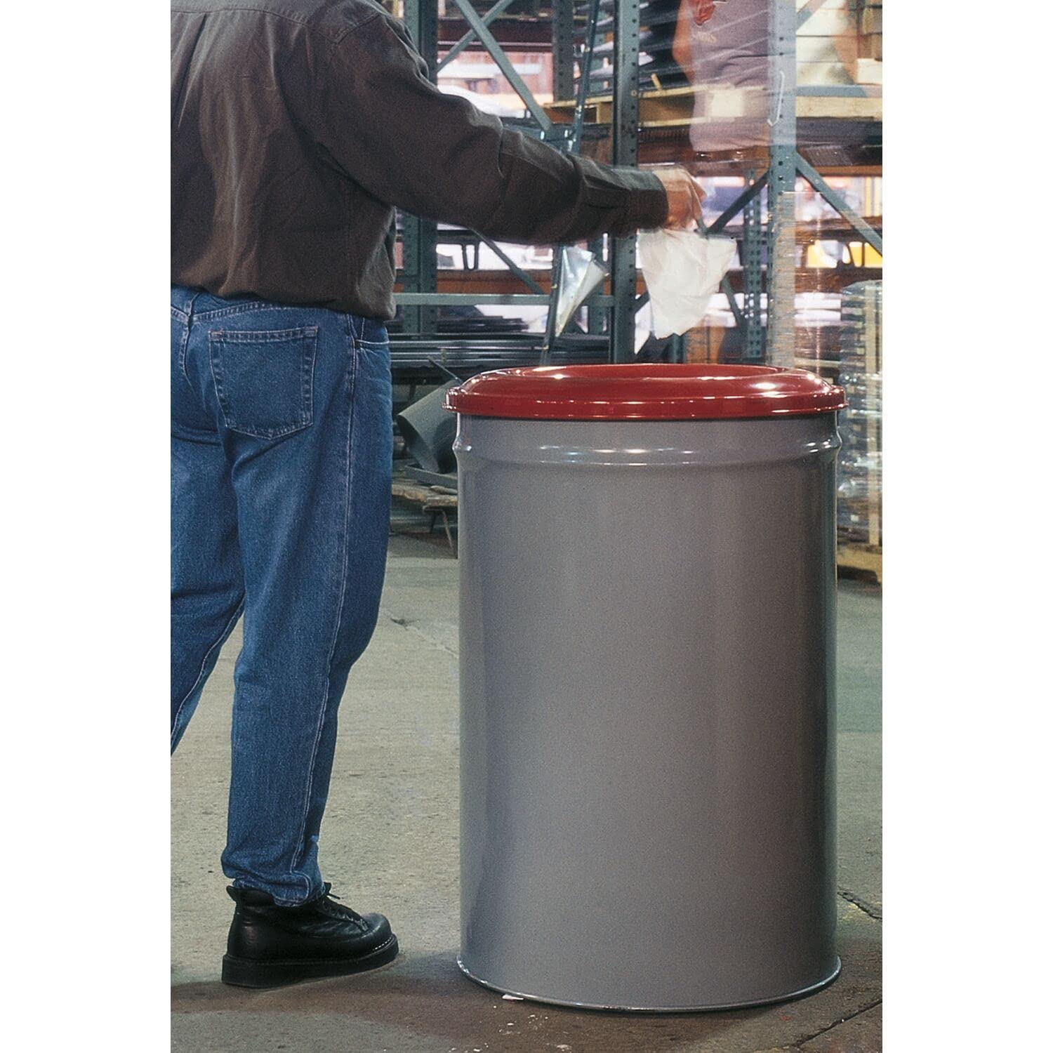 Recon 26415 49'' Tailgate Bar - Fits Most Flare Side and Smaller Trucks and Suv'S