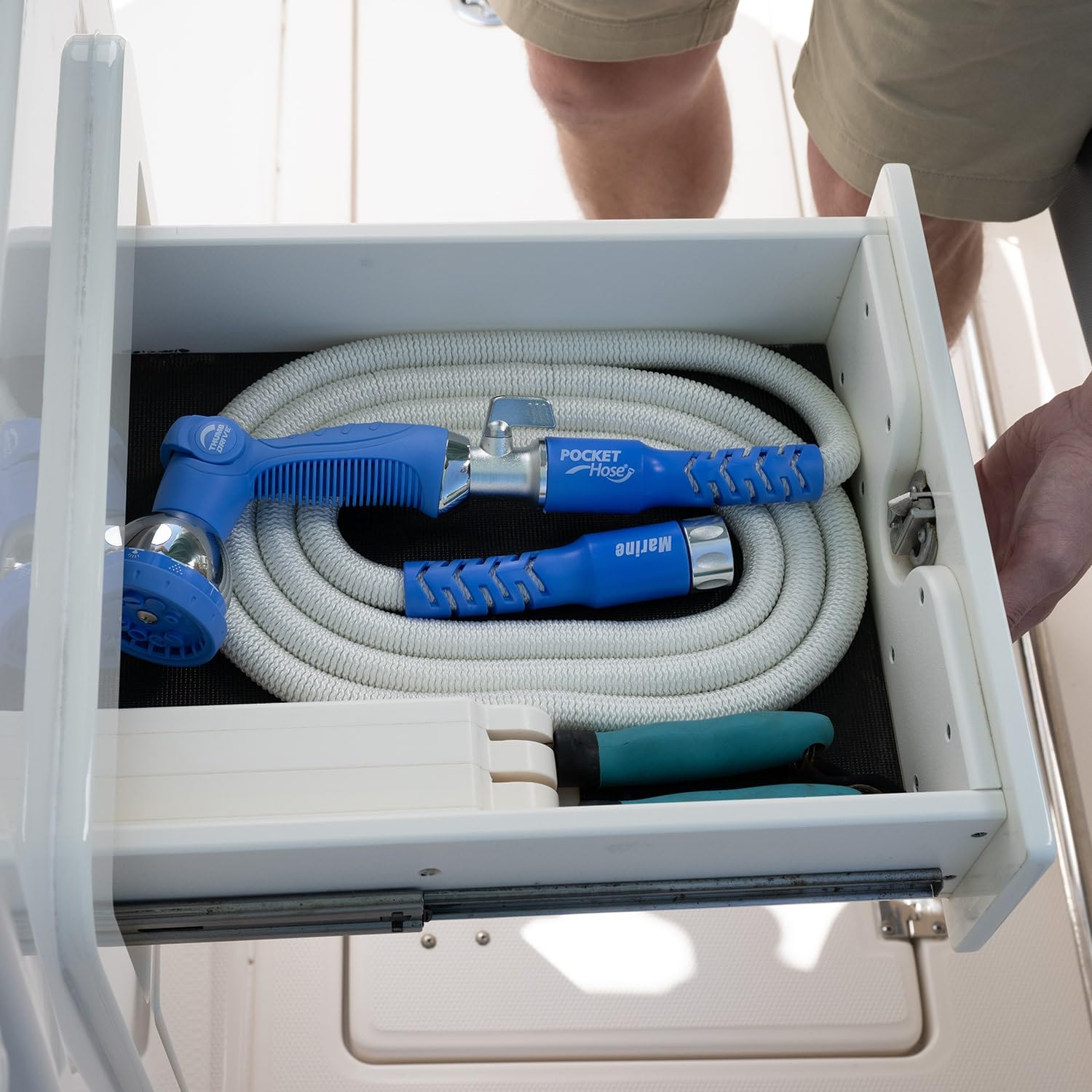 Pocket Hose Marine, Expandable, White, Scuff Free, 25ft Hose, 3/4 Inch, On/Off Valve, BONUS 10 Pattern Sprayer, AS-SEEN-ON-TV, S