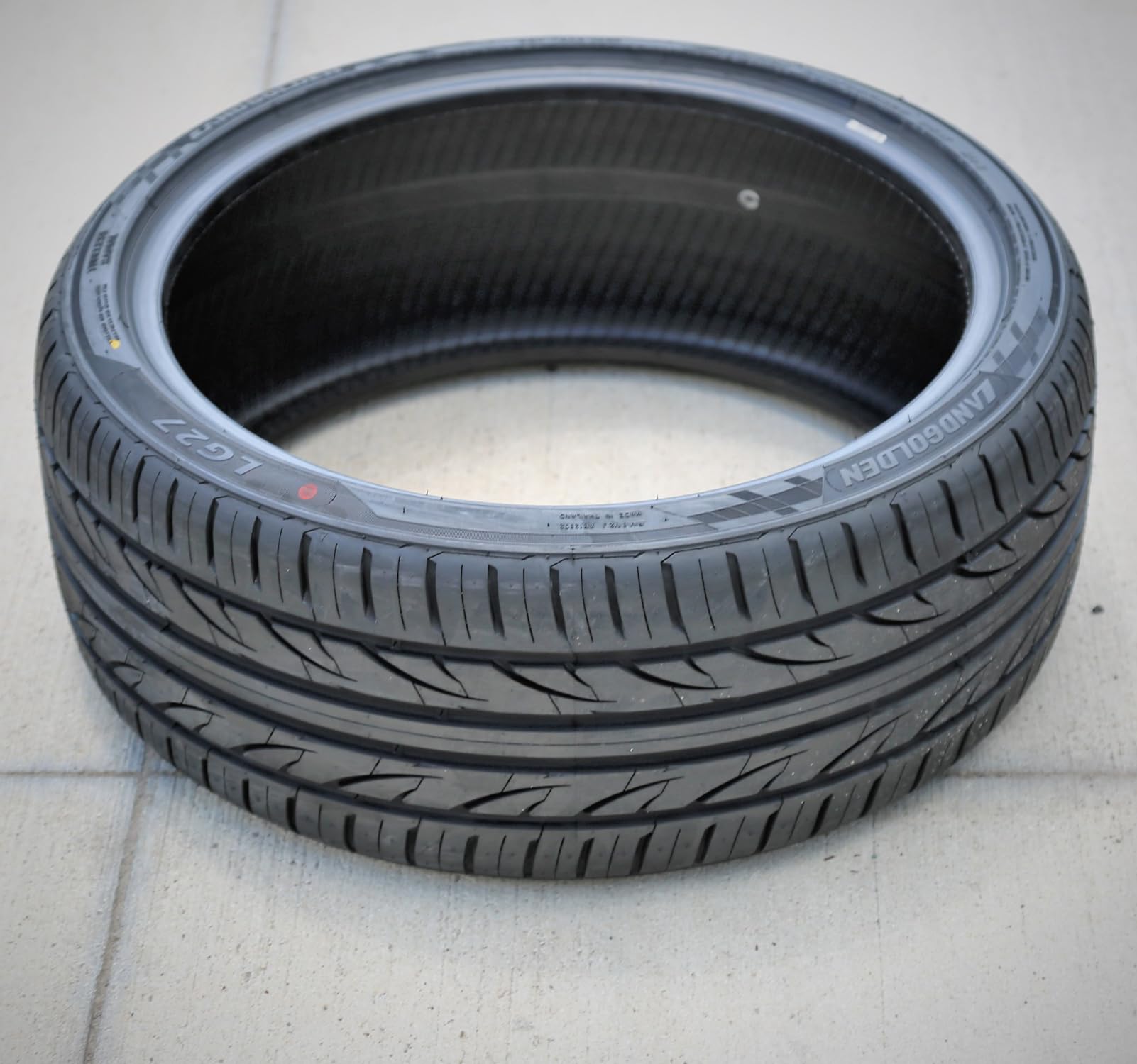 Landgolden Lg27 All-Season Passenger Car High Performance Radial Tire-255/35R20 255/35Zr20 255/35/20 255/35-20 97W Load Range Xl