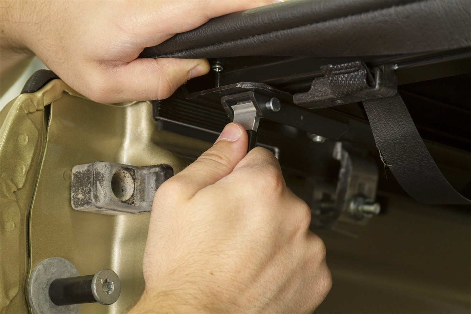 Tonnosport 22040179 Roll-Up Cover For Dodge Ram 1500 Quad Cab And Regular Cab 6' 4" Bed (Except Rambox Cargo Management System)