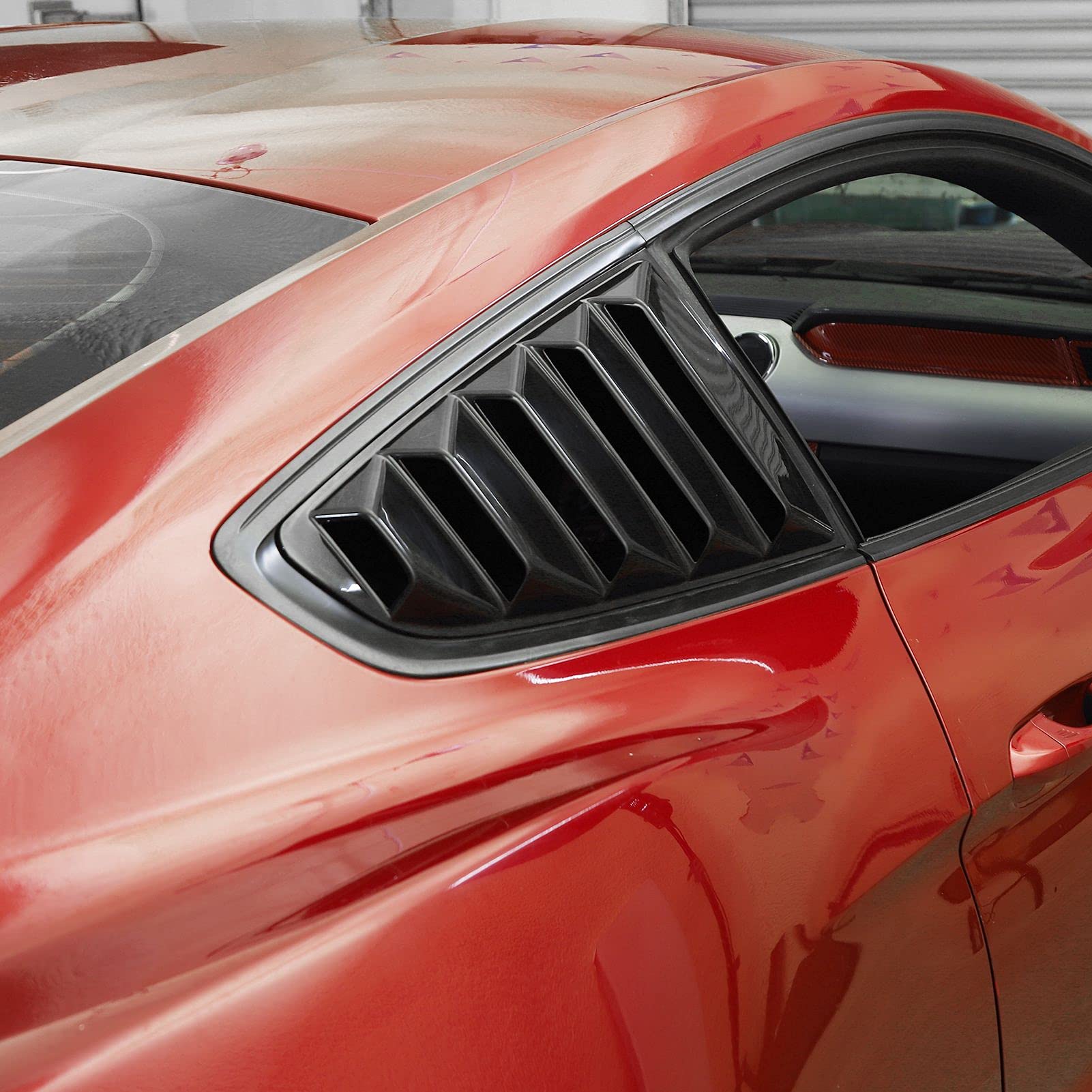 RT-TCZ Rear Quarter Side Window Scoop Louvers Sun Shade Cover Wind Vent Air Deflector Decoration Exterior Accessories for Ford M
