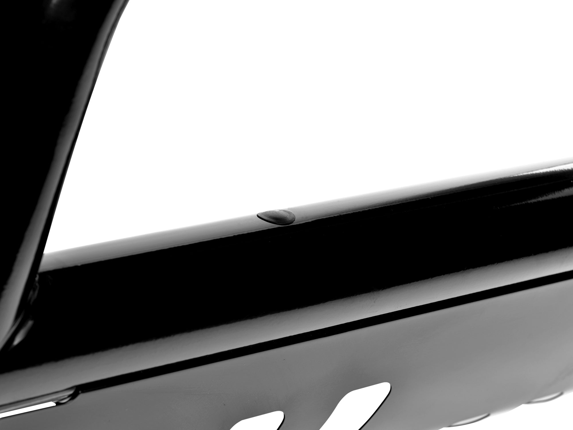 Armordillo 2004-2015 Nissan Titan Classic Bull Bar - Black
