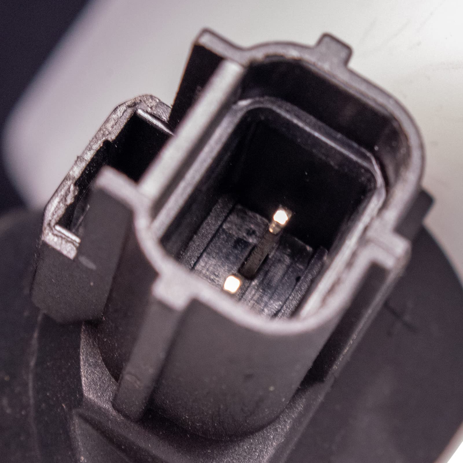 Trq Windshield Washer Reservoir Compatible With 2000-2005 Ford Excursion 1999-2007 F-250 Super Duty F-350 Super Duty Fo1288117