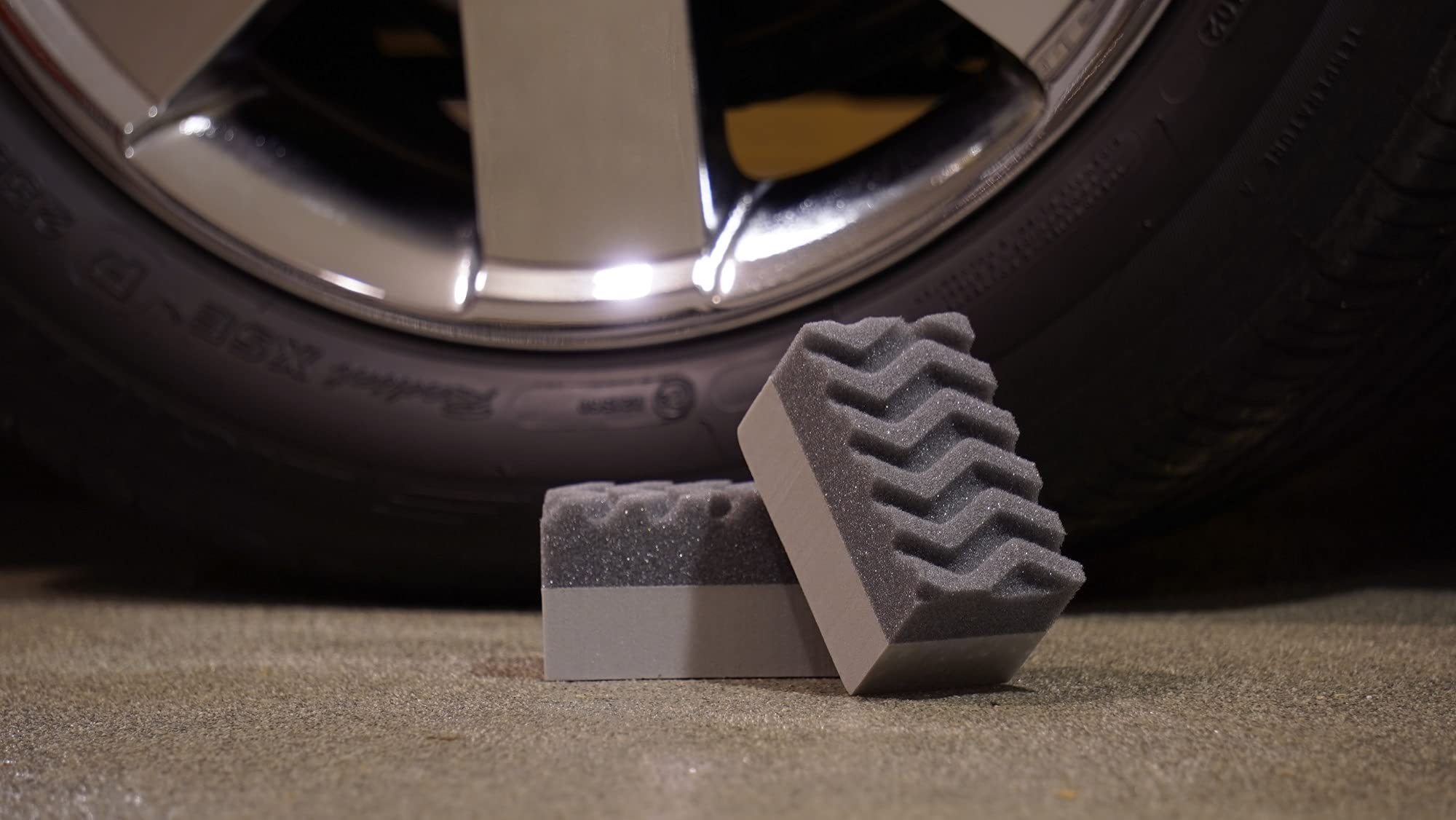 303 Products Tire Shine/Tire Dressing Applicator Pads - Perfect For Using To Apply Tire Shine, Tire Wet, Tire Gel, Or Tire Balm - Superior Product Application - Reduce Mess, 2 Pack (39025), Gray