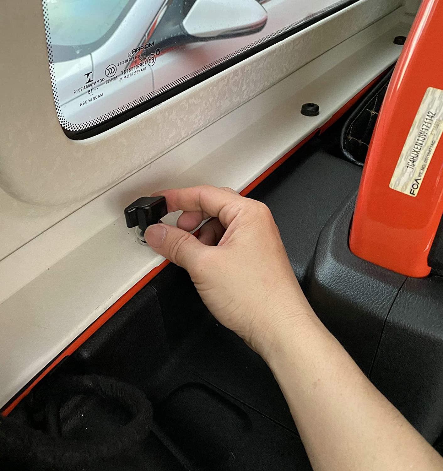 Qiilu Hardtop Bolts Screws, 8Pcs Universal Hard Top Fasteners Thumb Screws Nuts Bolts For Wrangler Yj Tj Jk