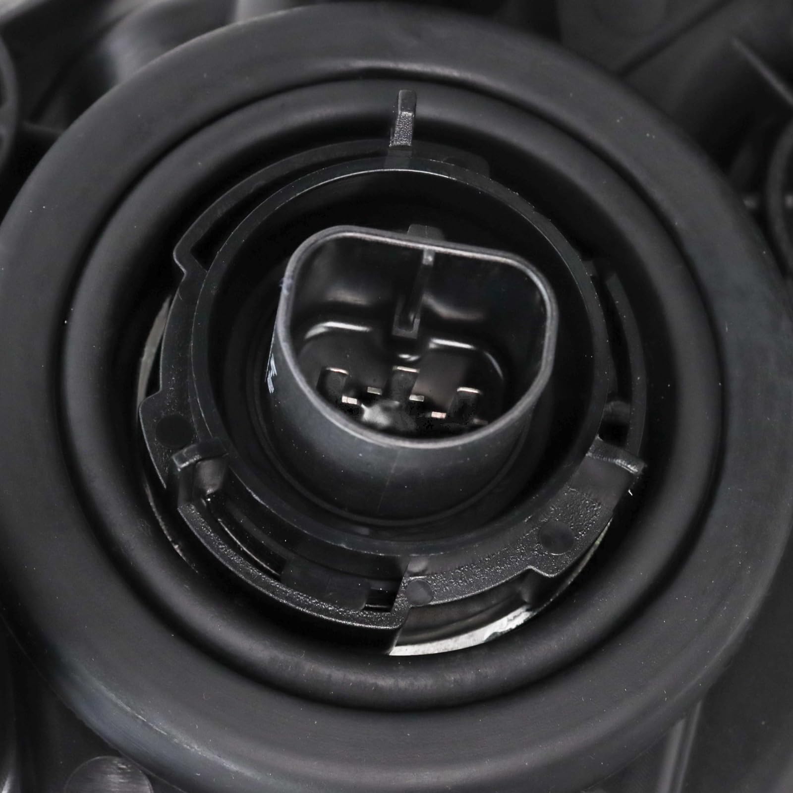 Trq Driver & Passenger Side Headlight Assembly Set Headlights Driver & Passenger Side Compatible With 2017-2019 Nissan Versa Not