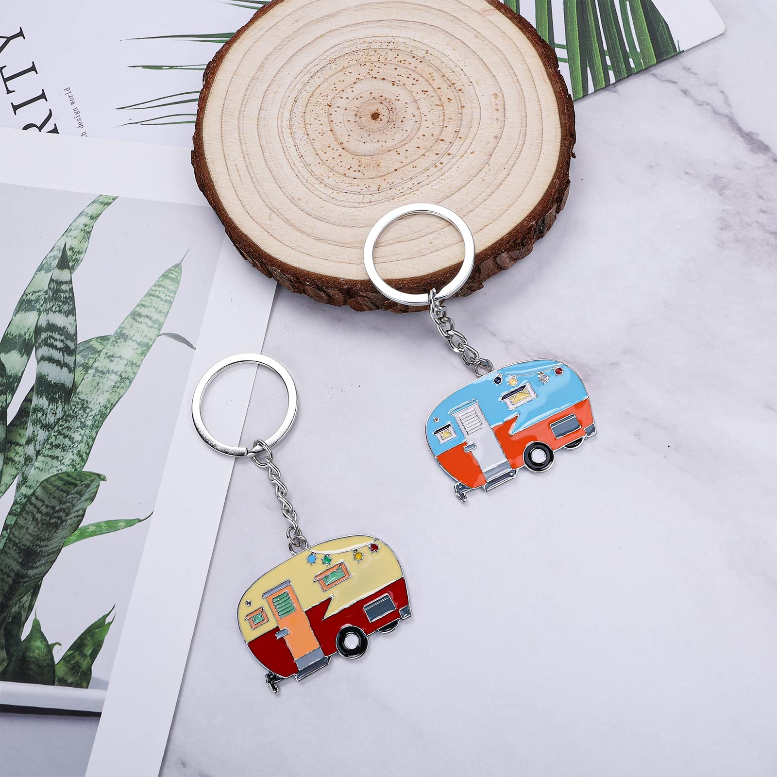 Thinp 2 Pieces Rv Camper Keychain, Retro Cute Keychains For Travel Trailer Decor