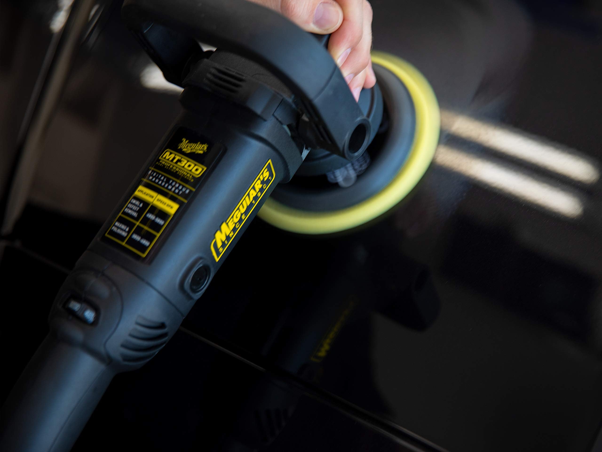 Meguiar's M0916 Mirror Glaze Swirl Remover 2.0, Cleaner and Polish Removes Fine Swirls - 16 Oz Bottle