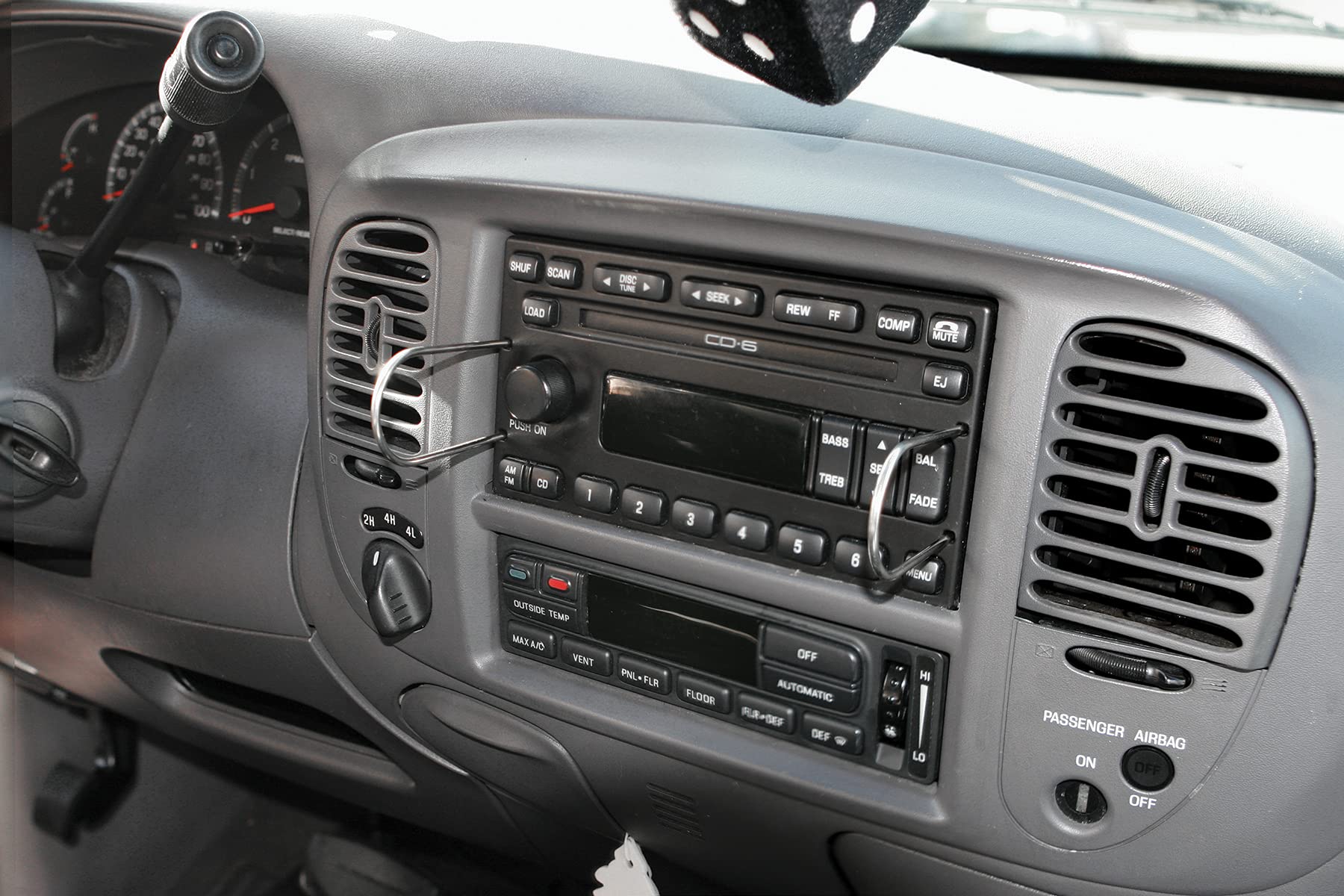 Performance Tool W80230 Radio Removal Tool - Essential Equipment For Quick And Easy Radio Removal And Installation In Your Vehicle