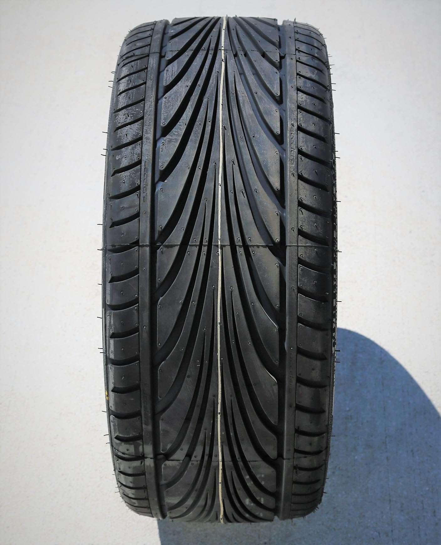 Accelera Sigma All-Season Radial Tire - 215/35R18 84W