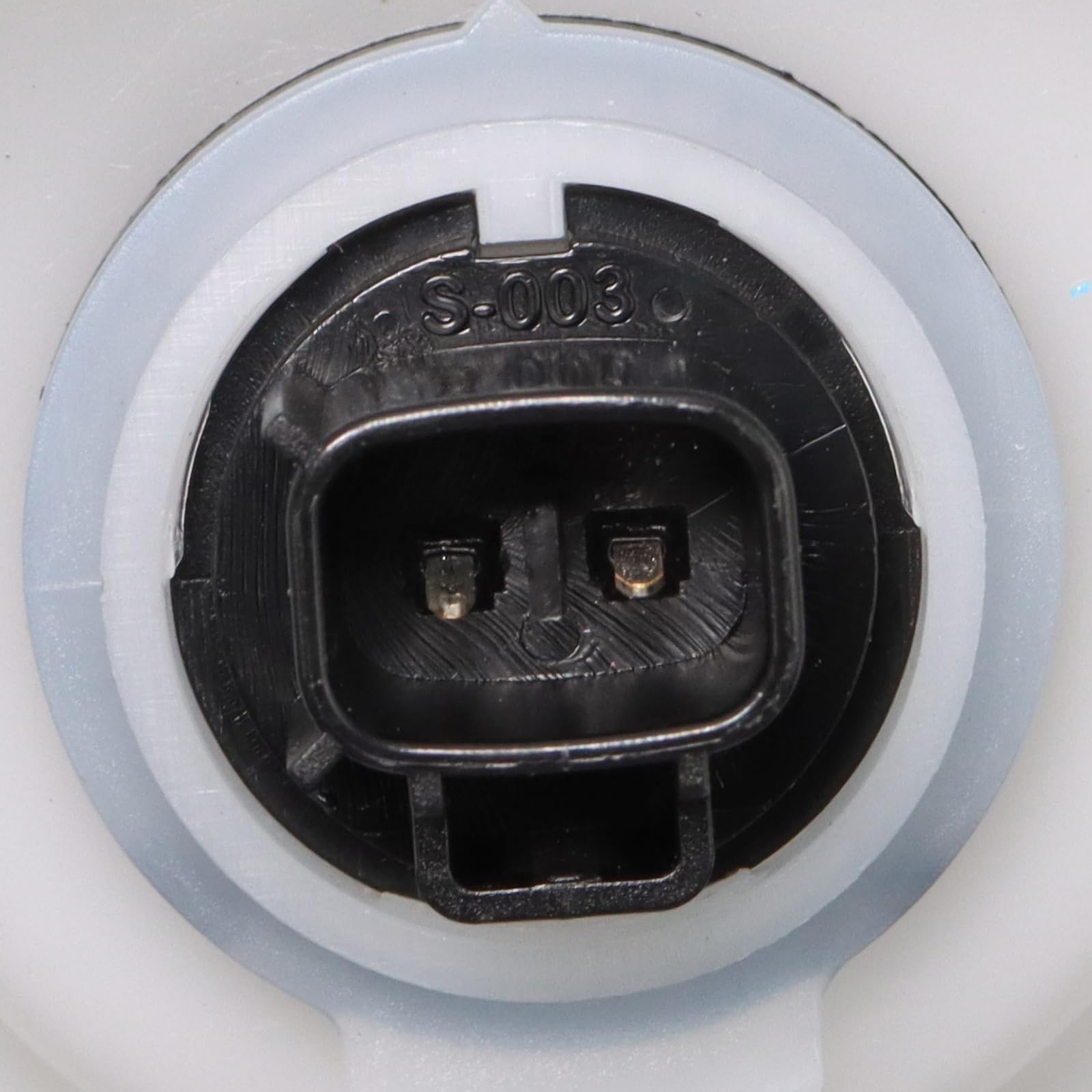 Trq Windshield Washer Reservoir Compatible With 2018-2023 Subaru Crosstrek Su1288113