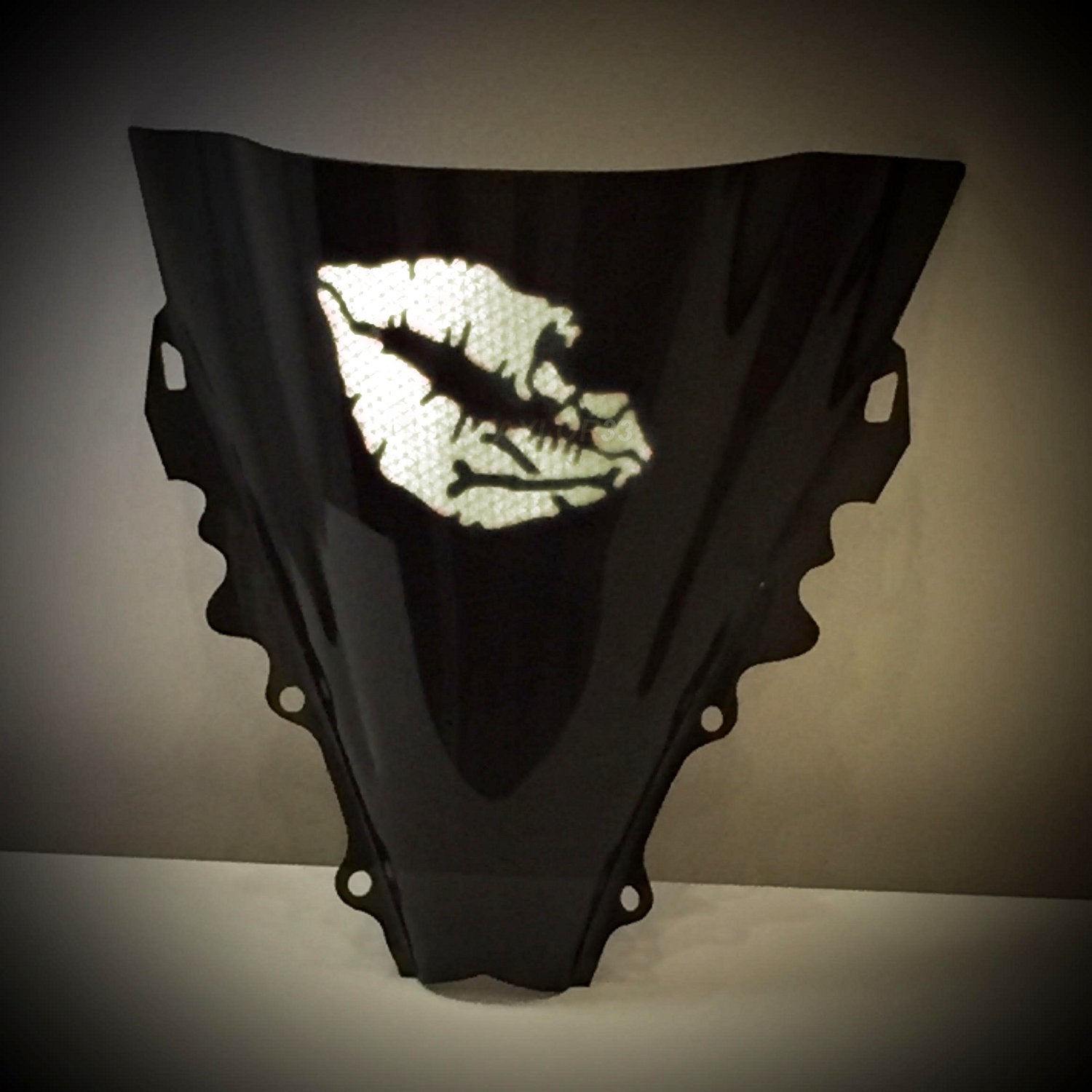 Customtaylor33 High Intensity Reflective Vinyl Death Kiss Skull Crossbones Lips Decal Bumper Sticker - Cars, Motorcycles, Helmets, Wind Screens, Laptops, Cellphones, (White, 6 Inch Wide)