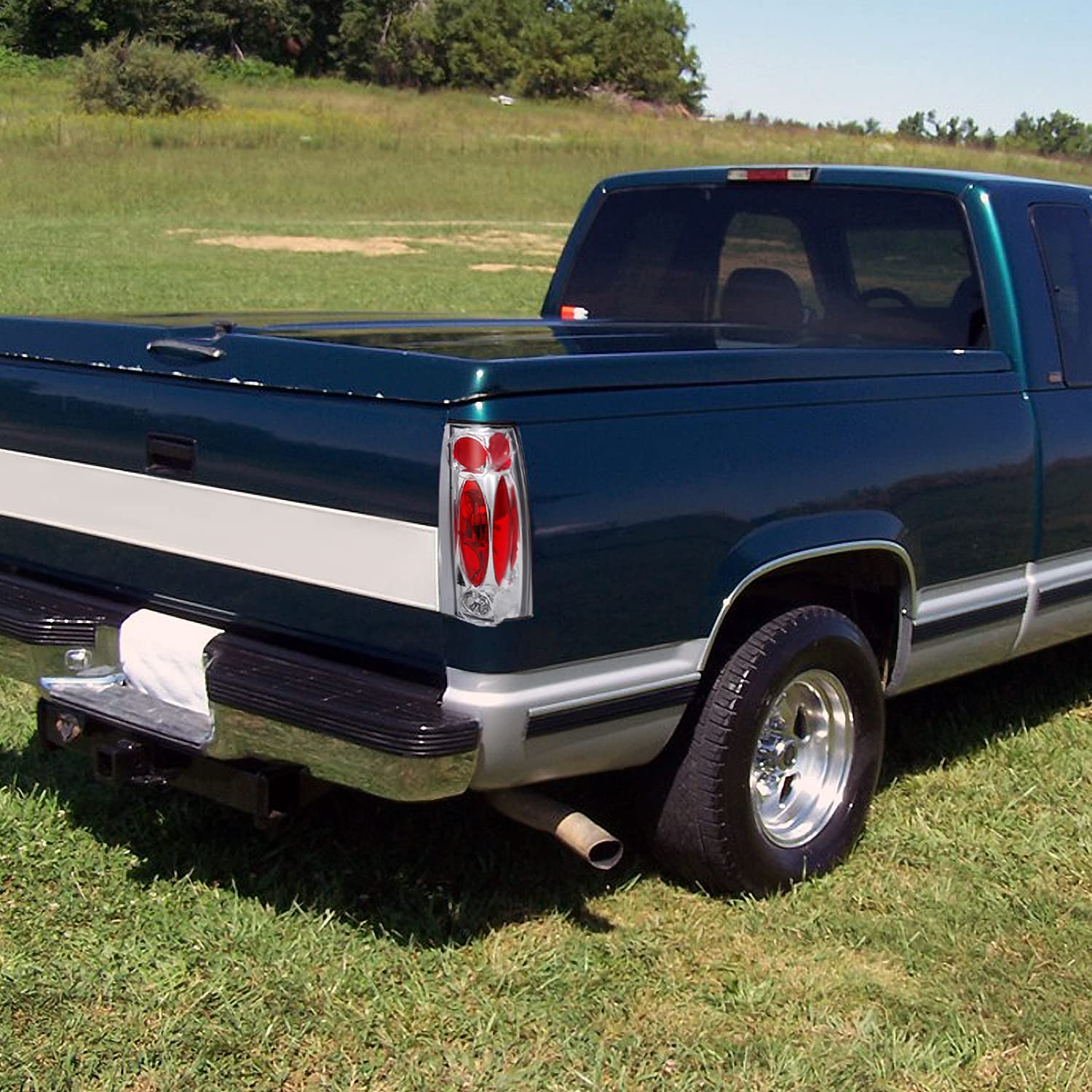 SPEC-D TUNING Chrome Housing Clear Lens Tail Lights Compatible with 1988-1998 Chevy/C/K C10 1500/2500/3500, Silverado/Sierra, Blazer Full Size, Suburban, Yukon, Tahoe, Left + Right Pair Assembly