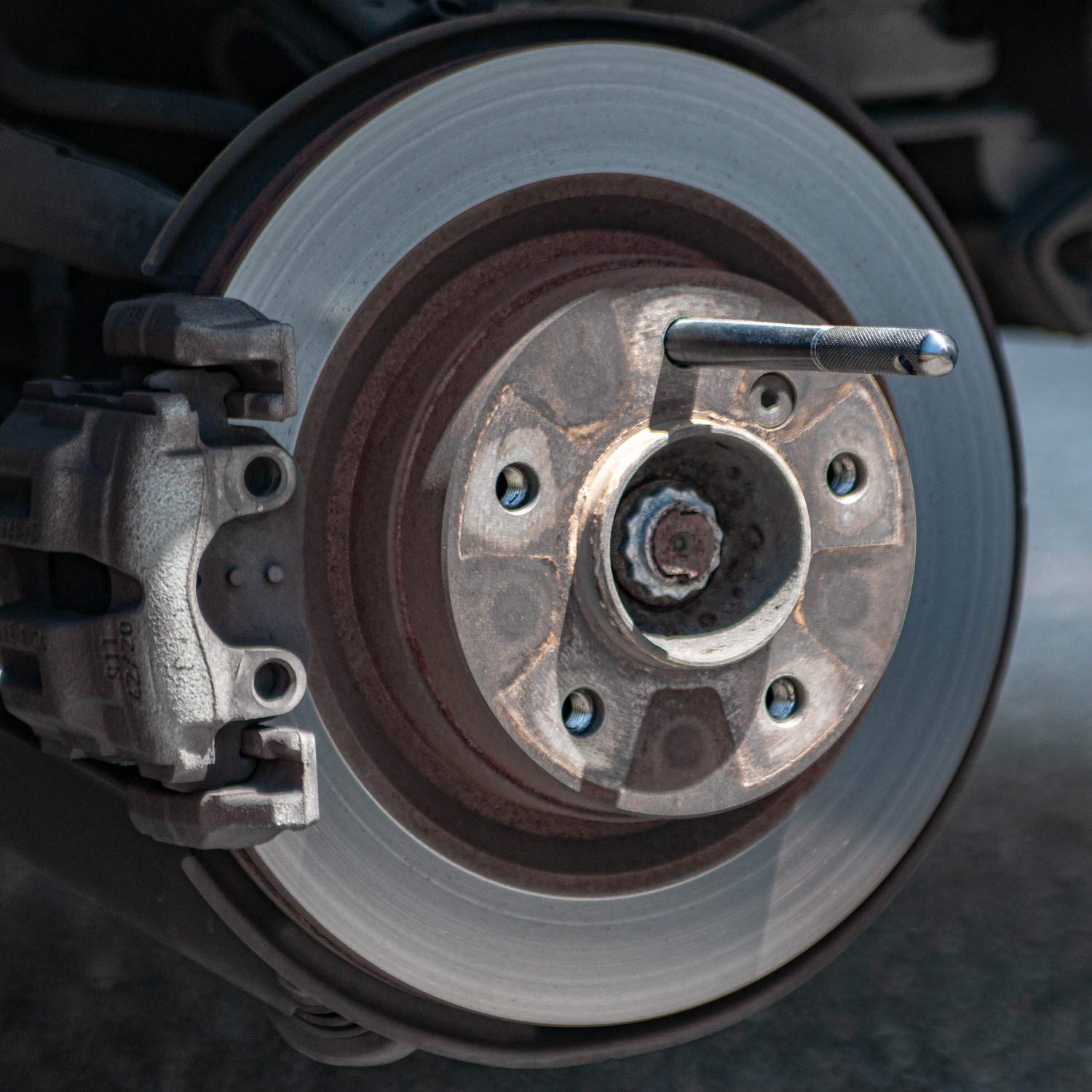 Black Wheel Hanger Alignment Pin Guide Tool - Metric 12X1.5 Threads - Wheel Lug Bolt Automotive Mechanic Tool Compatible With Bmw Mercedes Volkswagen, Wheel Mounting Guide Bolt M12X1.5 1Pc