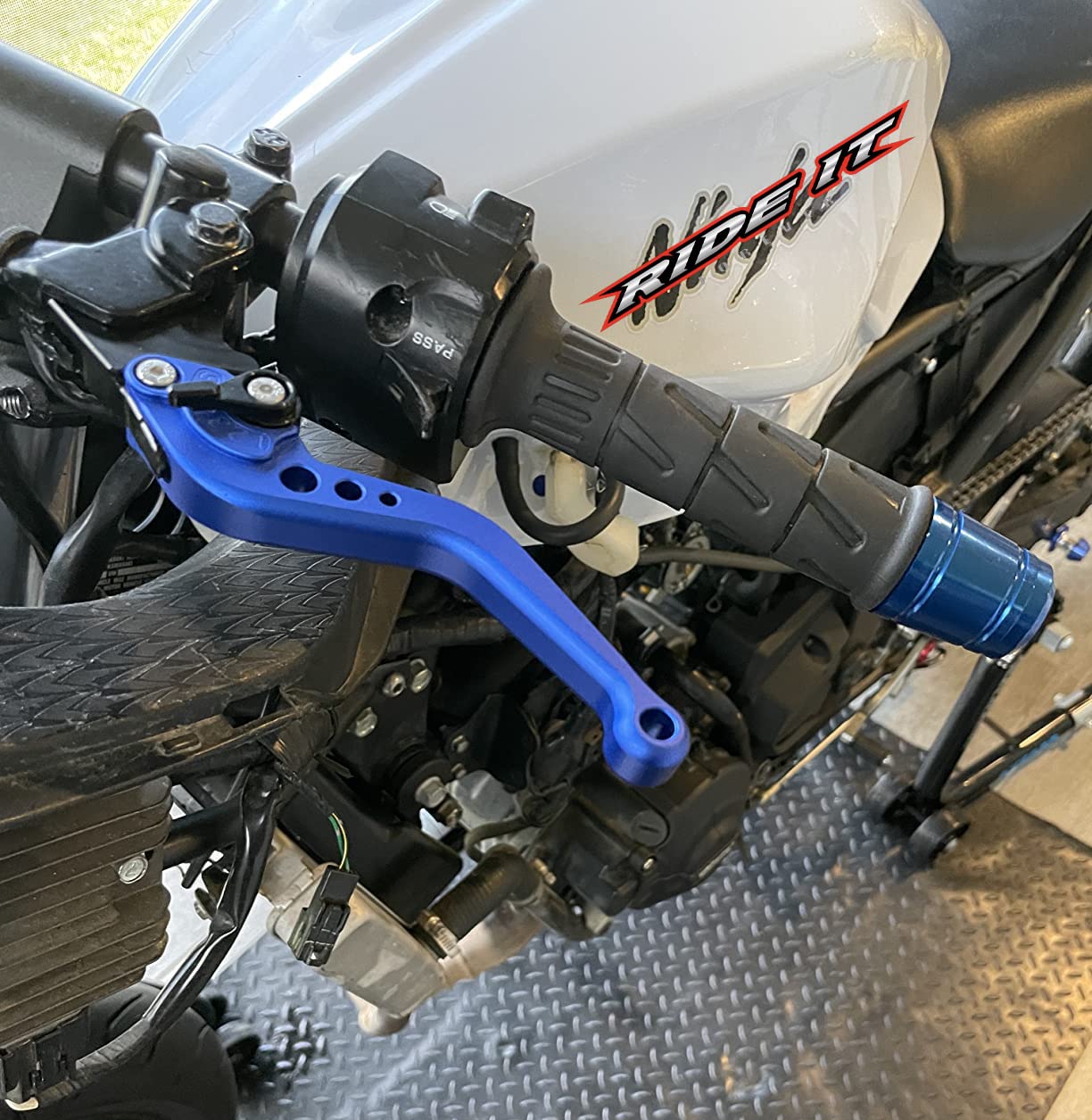 Ride It Short Brake Clutch Levers For Ninja 250R 2008-2012, Ninja 300R Z300 2013-2018,Ninja400 Z400 2018-2020,Z250/Sl 2015-2017,Z1250 Pro 2017-2020,Ninja125 2019, Compatible With Versys 300X 17-20