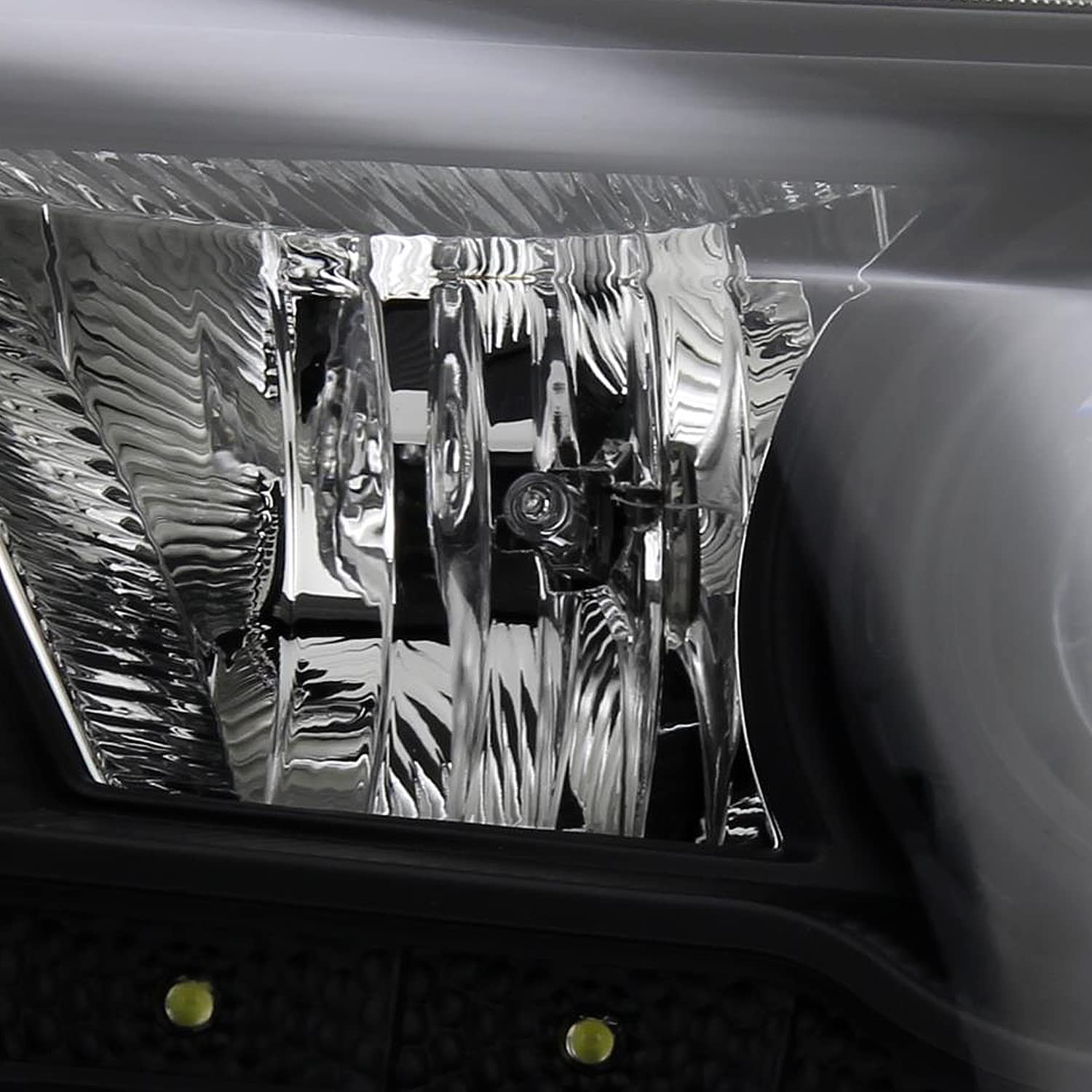 Spec-D Tuning Black Projector Headlights + R8 Led Compatible With 1999-2004 Ford F250 F350 F450 F550, 2000-2004 Ford Excursion, Left + Right Pair Headlamps Assembly