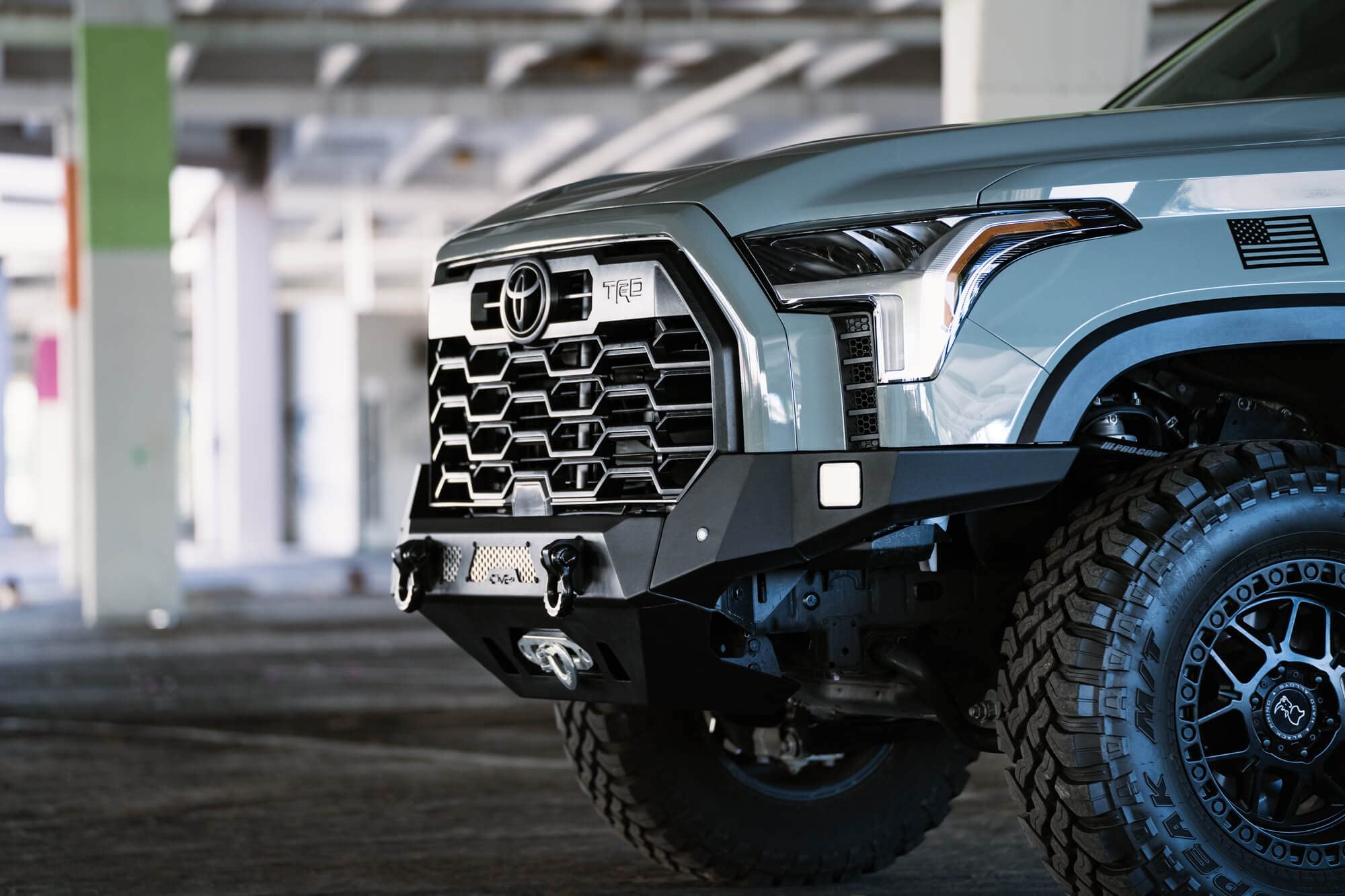 Mto Series Winch Front Bumper For 2022-2024 Toyota Tundra | Retains Oem Features | Mount Led Light Bar & Pod Lights | Accepts Multiple Size Winches | Compatible With Stock Skid Plates | Dv8 Offroad