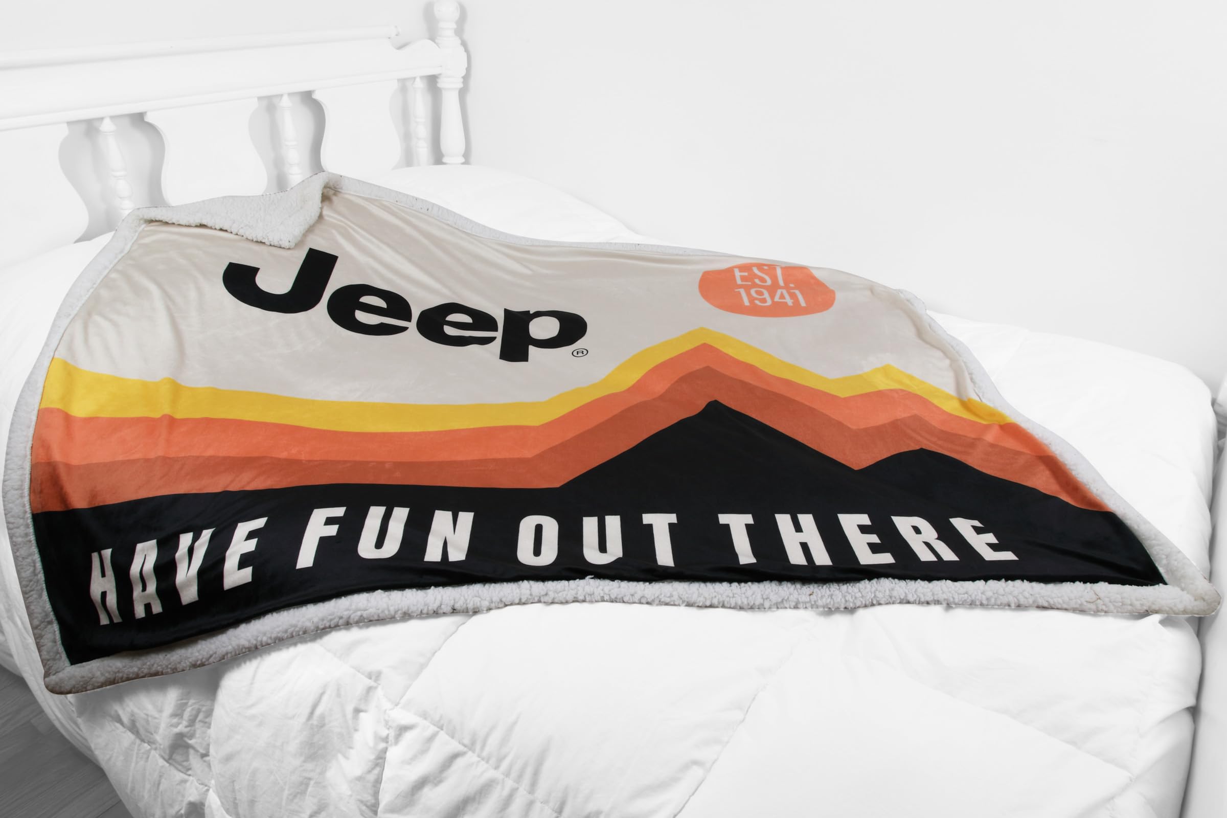 Jeep Have Fun Out There Logo Sherpa Fleece Throw Blanket Supersoft And Warm 50'' X 60''
