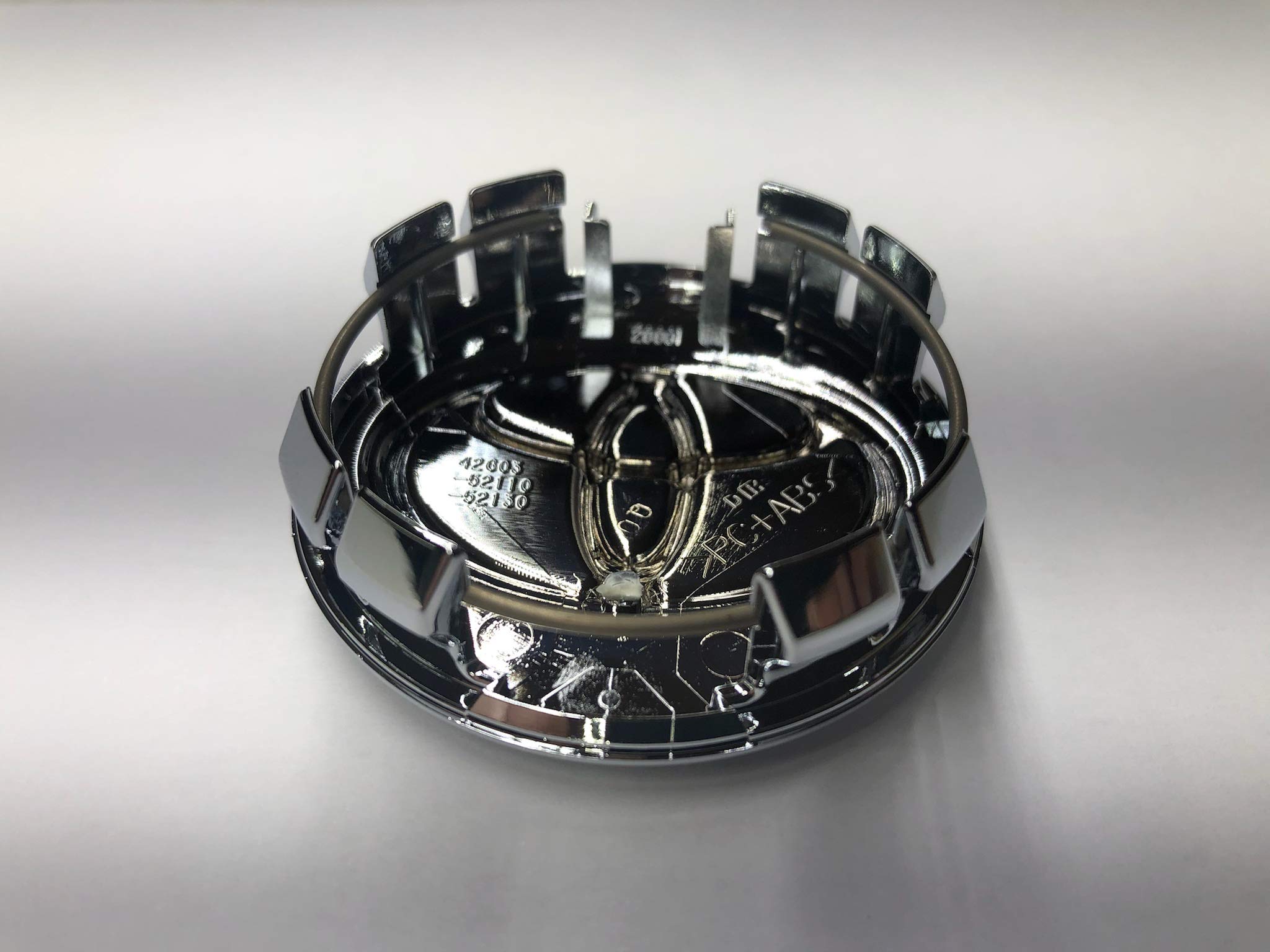 Toyota Genuine Wheel Hub Ornament Sub Assembly