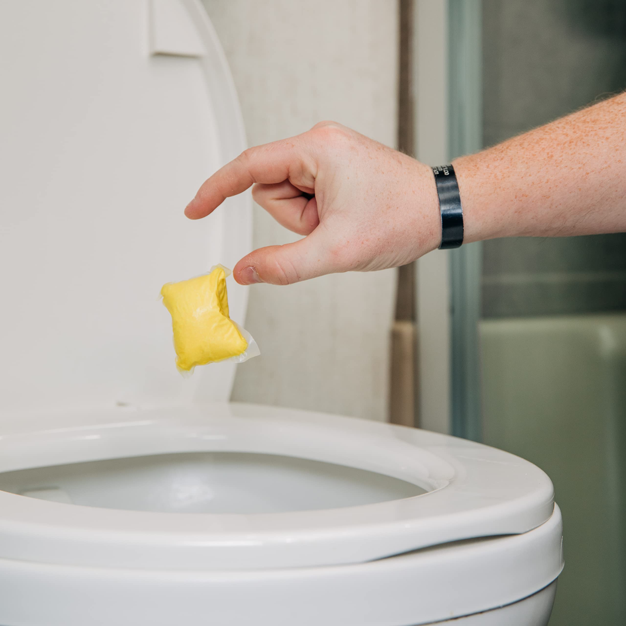 Camco Tst Max Rv Toilet Treatment Drop-Ins - Control Unwanted Odors And Break Down Waste And Tissue - Septic Tank Safe - Lemon S