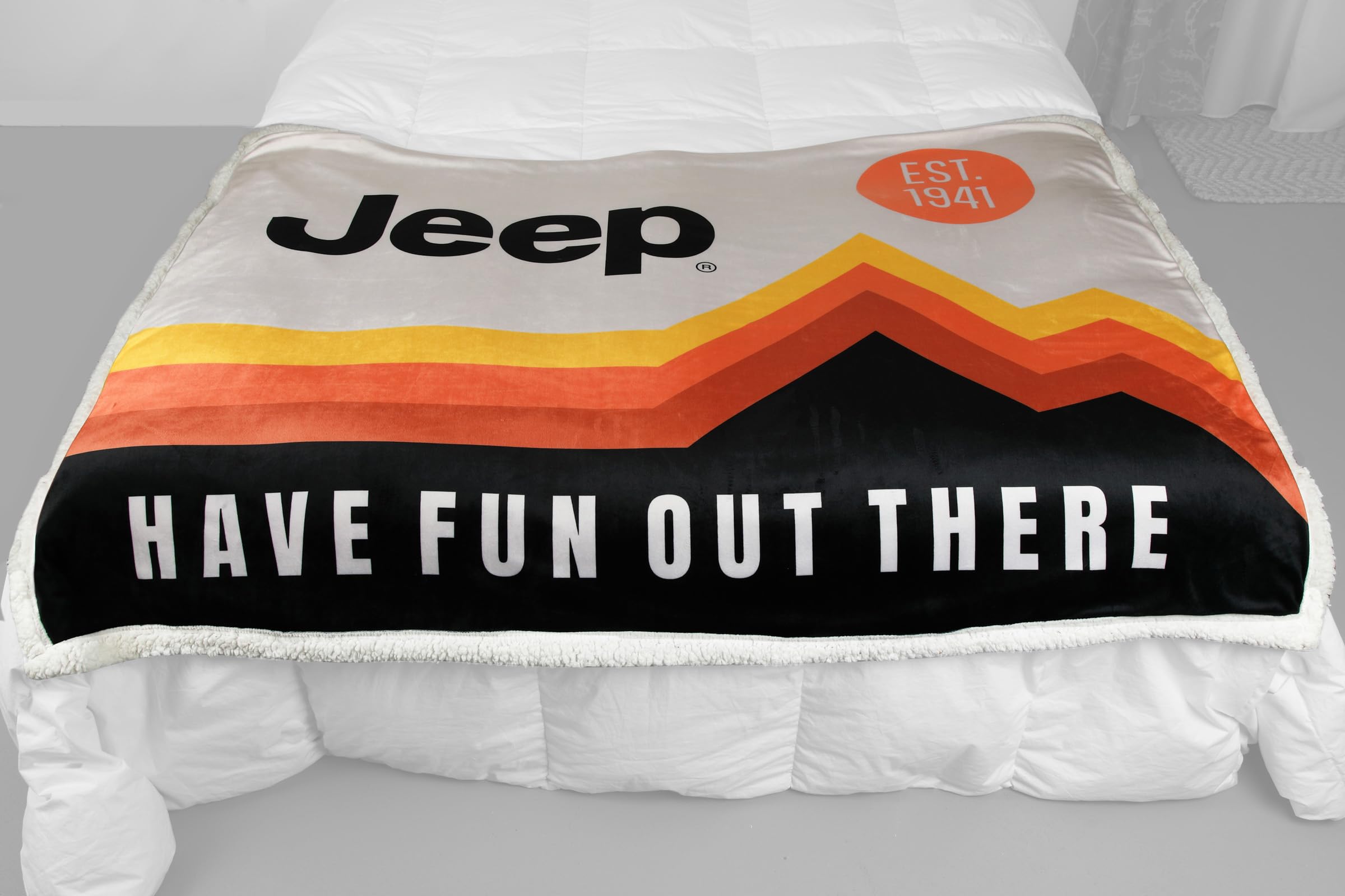 Jeep Have Fun Out There Logo Sherpa Fleece Throw Blanket Supersoft And Warm 50'' X 60''