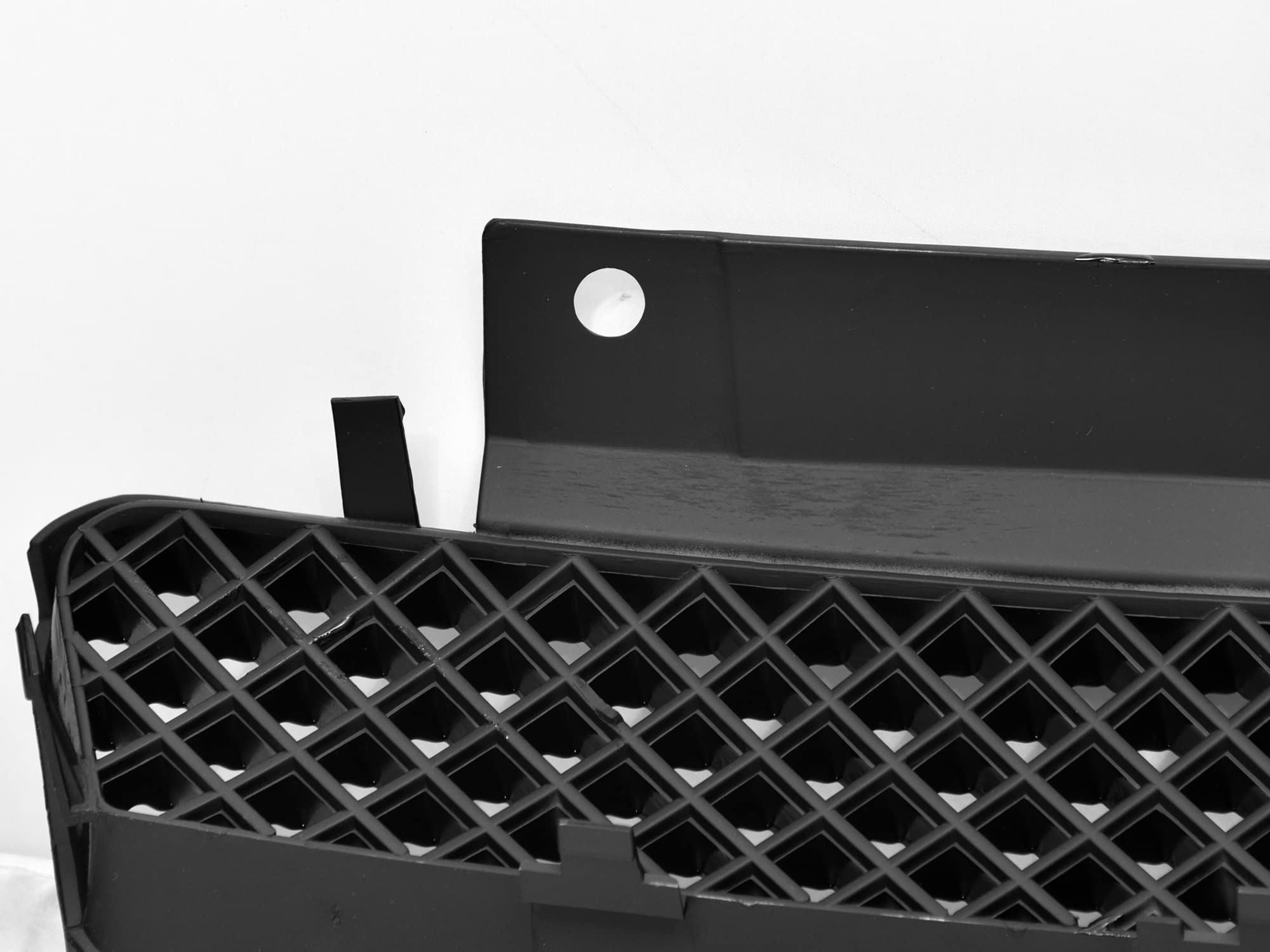 Armordillo 2014-2016 Chevy Impala Limited Mesh Grille Gloss Black