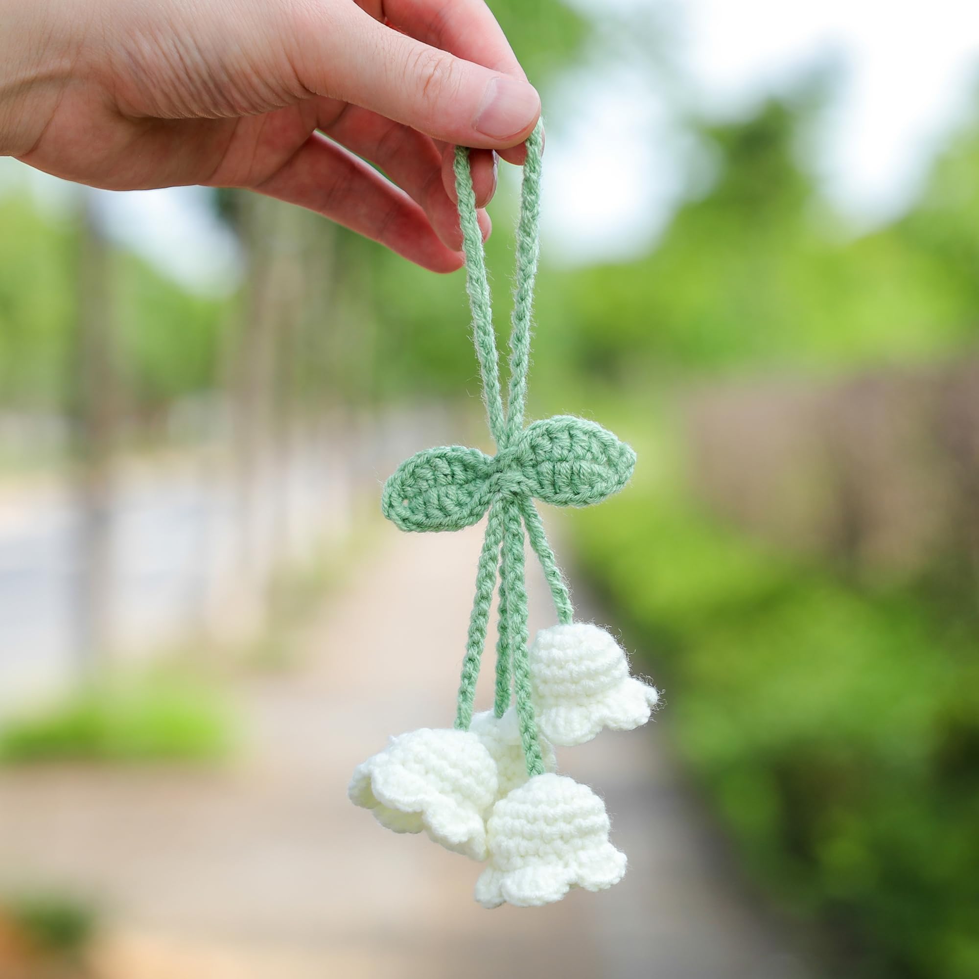 Car Mirror Hanging Accessories Lily Flower Handmade Knitted Car Pendant,Cute Car Decorations For Women Crochet Rearview Mirror Accessories,For Decoration Pendant,Car Accessories Pendant (White 1)