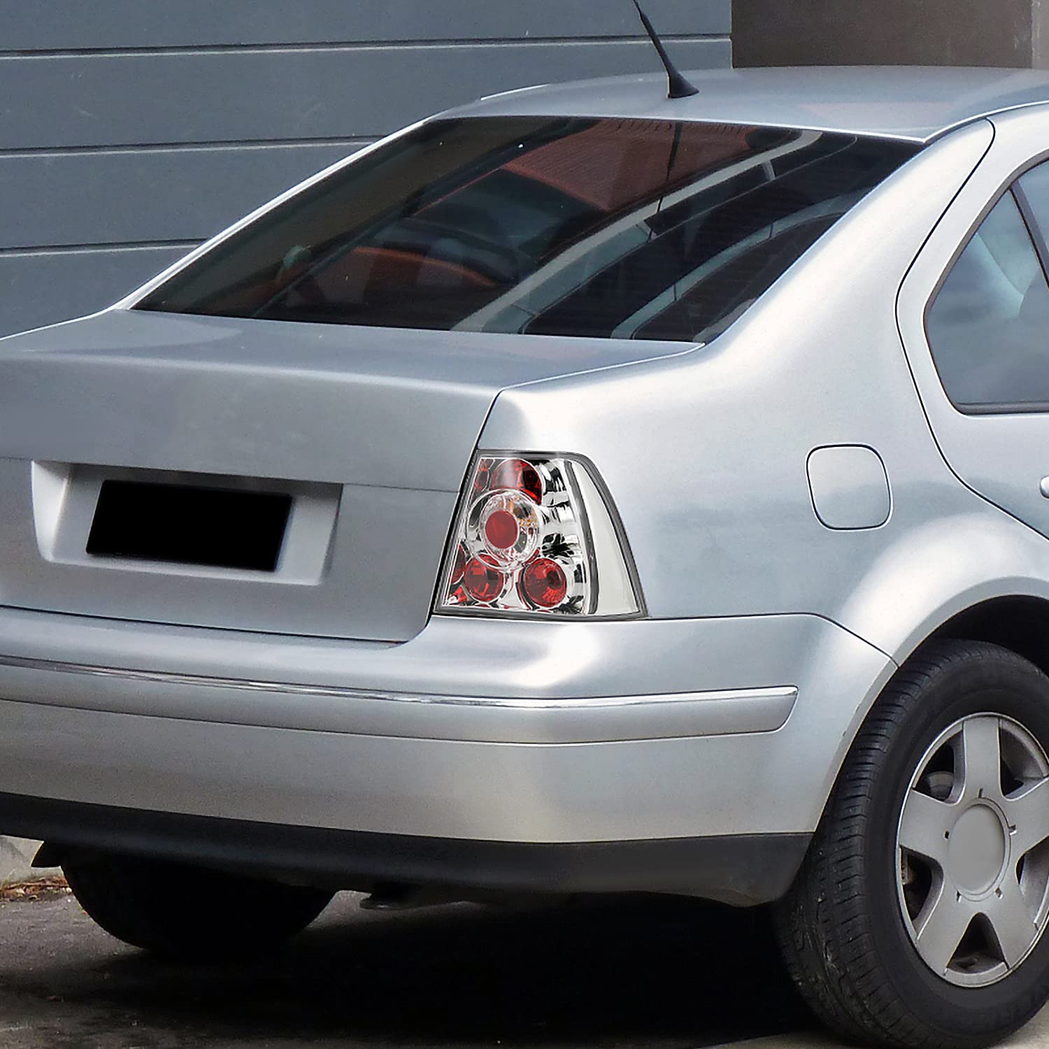 Spec-D Tuning Chrome Housing Clear Lens Tail Lights Compatible with 1999-2005 VW Jetta/Bora MK4 4-door Sedan, Left + Right Pair Assembly