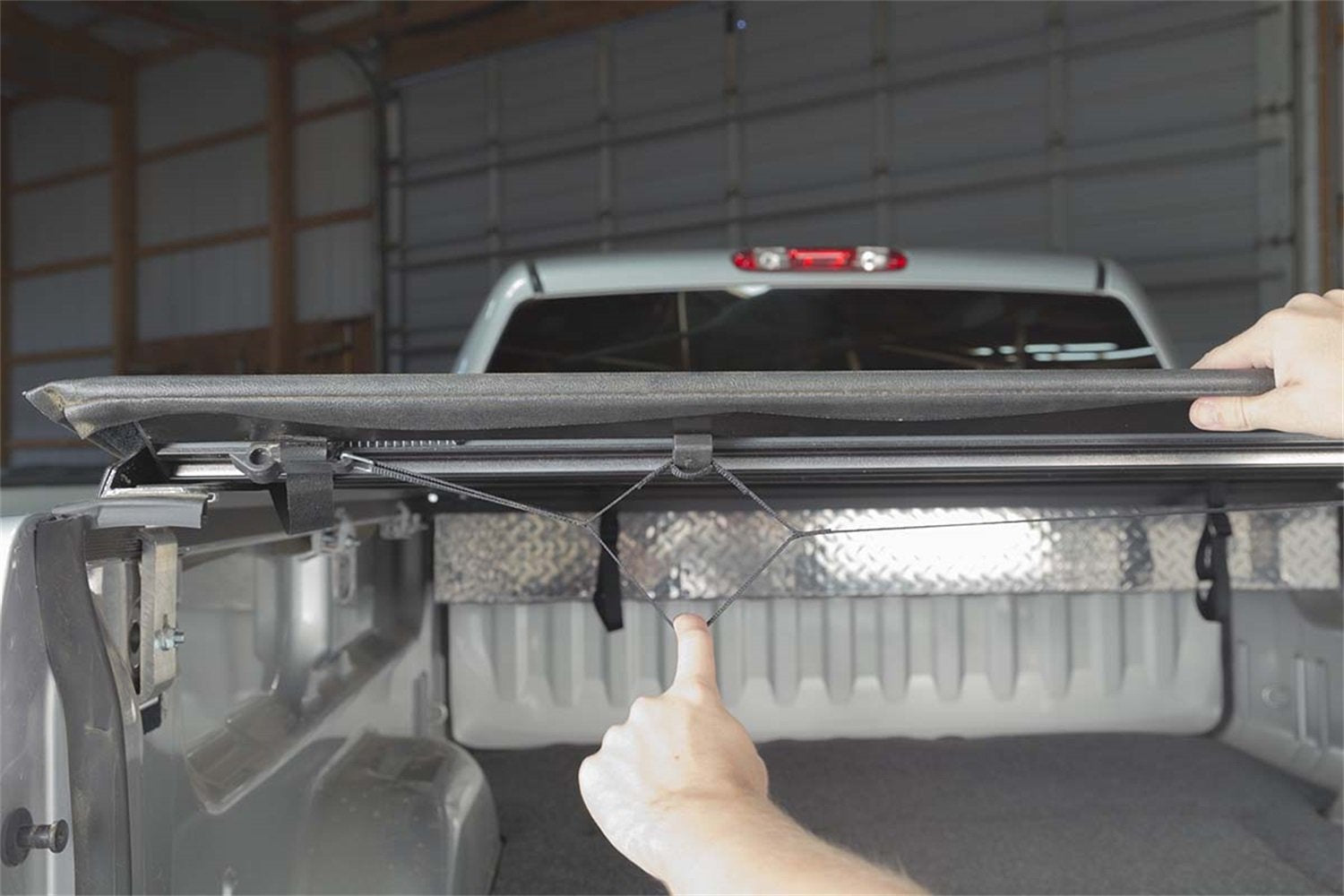 Access 42319 Lorado Tonneau Cover