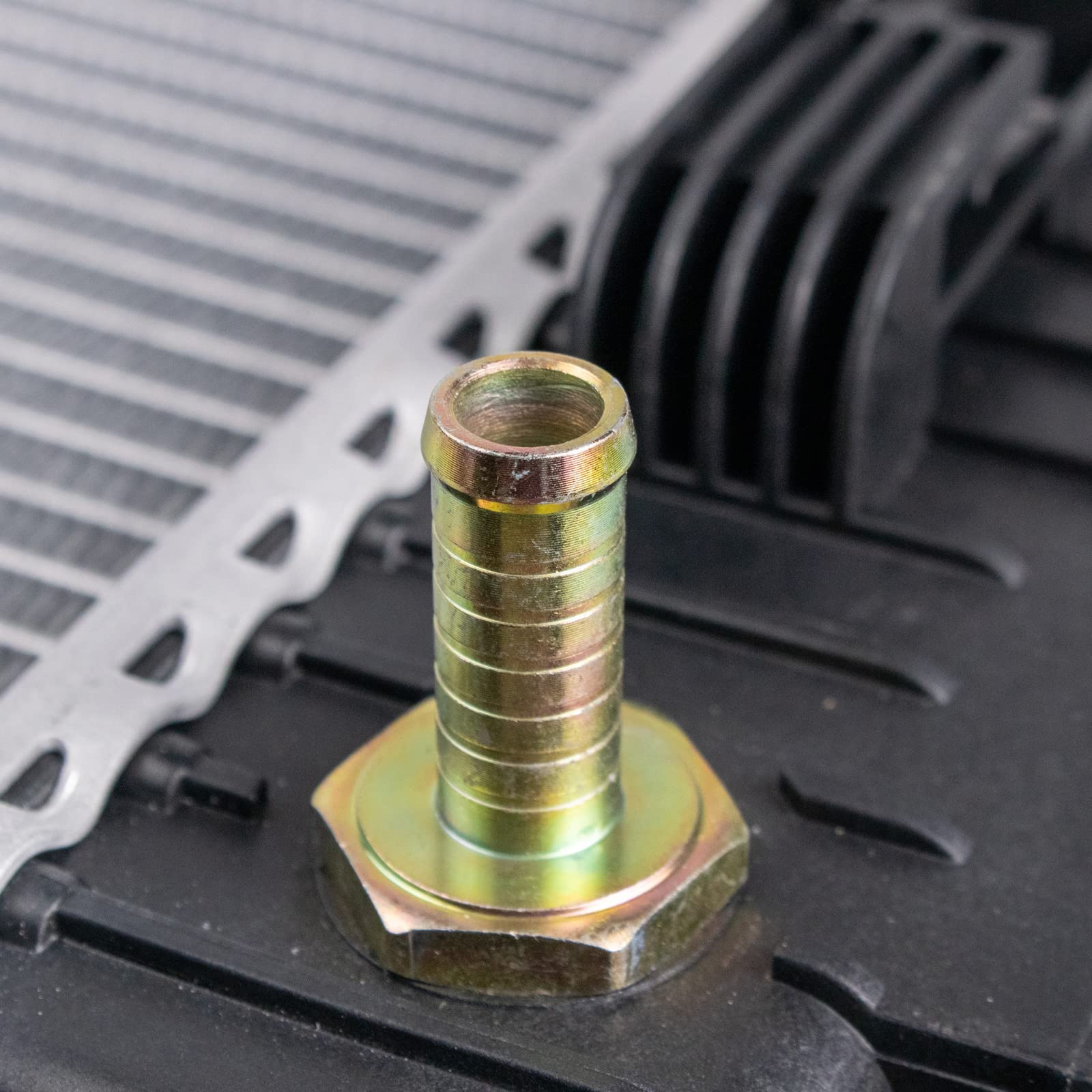 Trq Radiator Assembly Aluminum Core Compatible With 18-22 Ford Expedition 15-20 F-150 16-19 Lincoln Navigator Cu13510